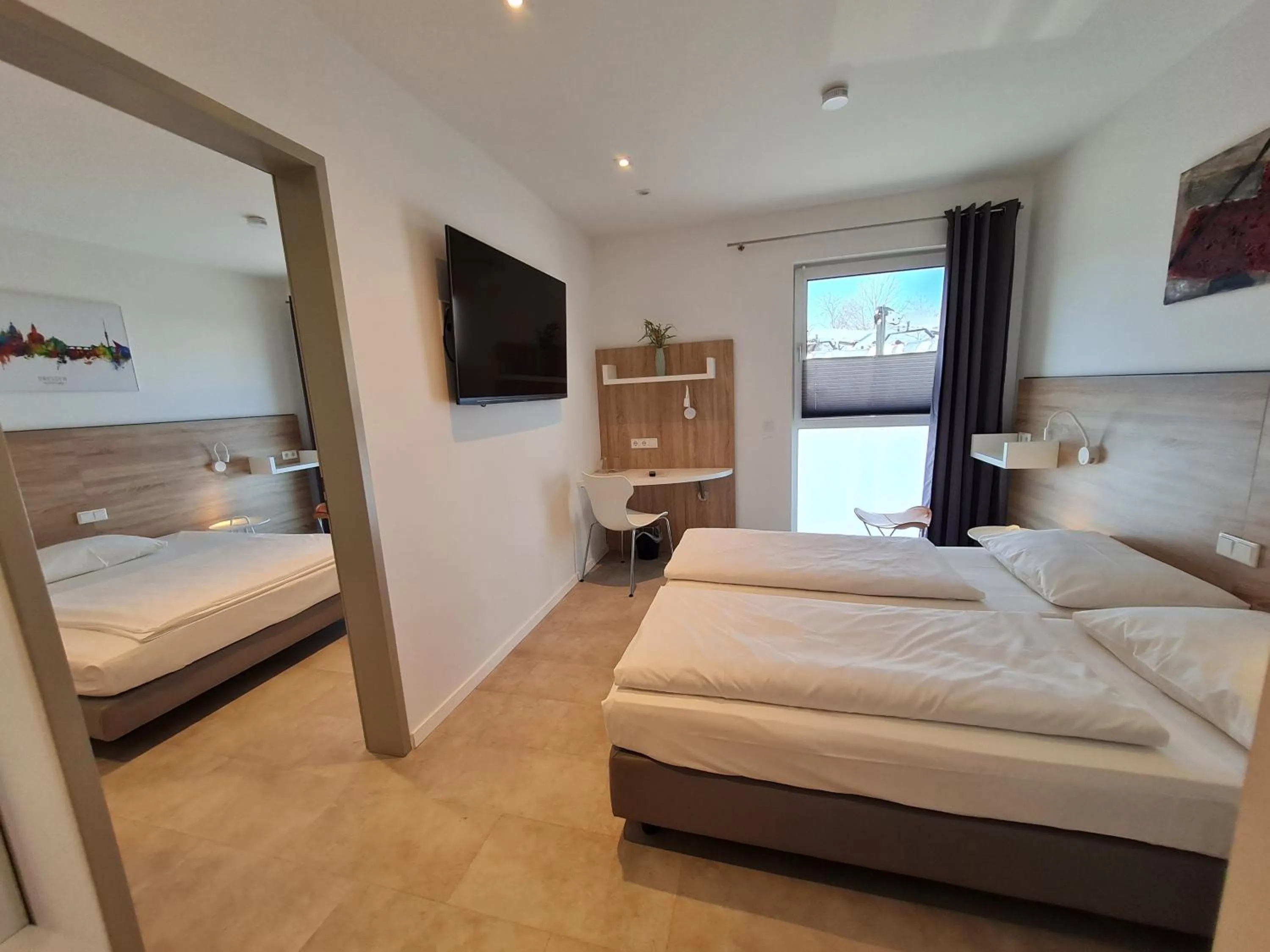 Photo of the whole room, Bed in NOVALIS Hotel by AURUM Dresden