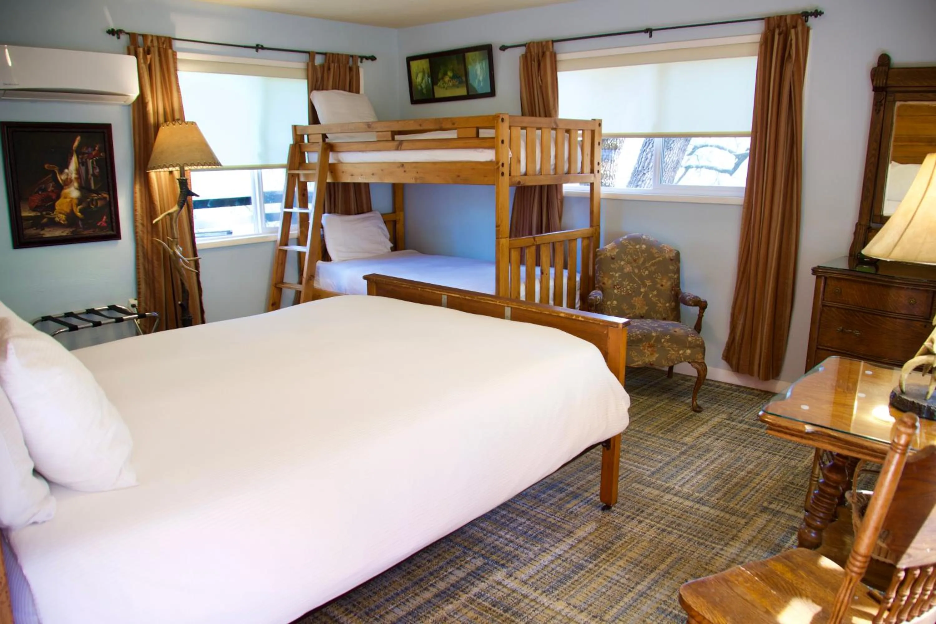 Bed in Yosemite Bug Rustic Mountain Resort