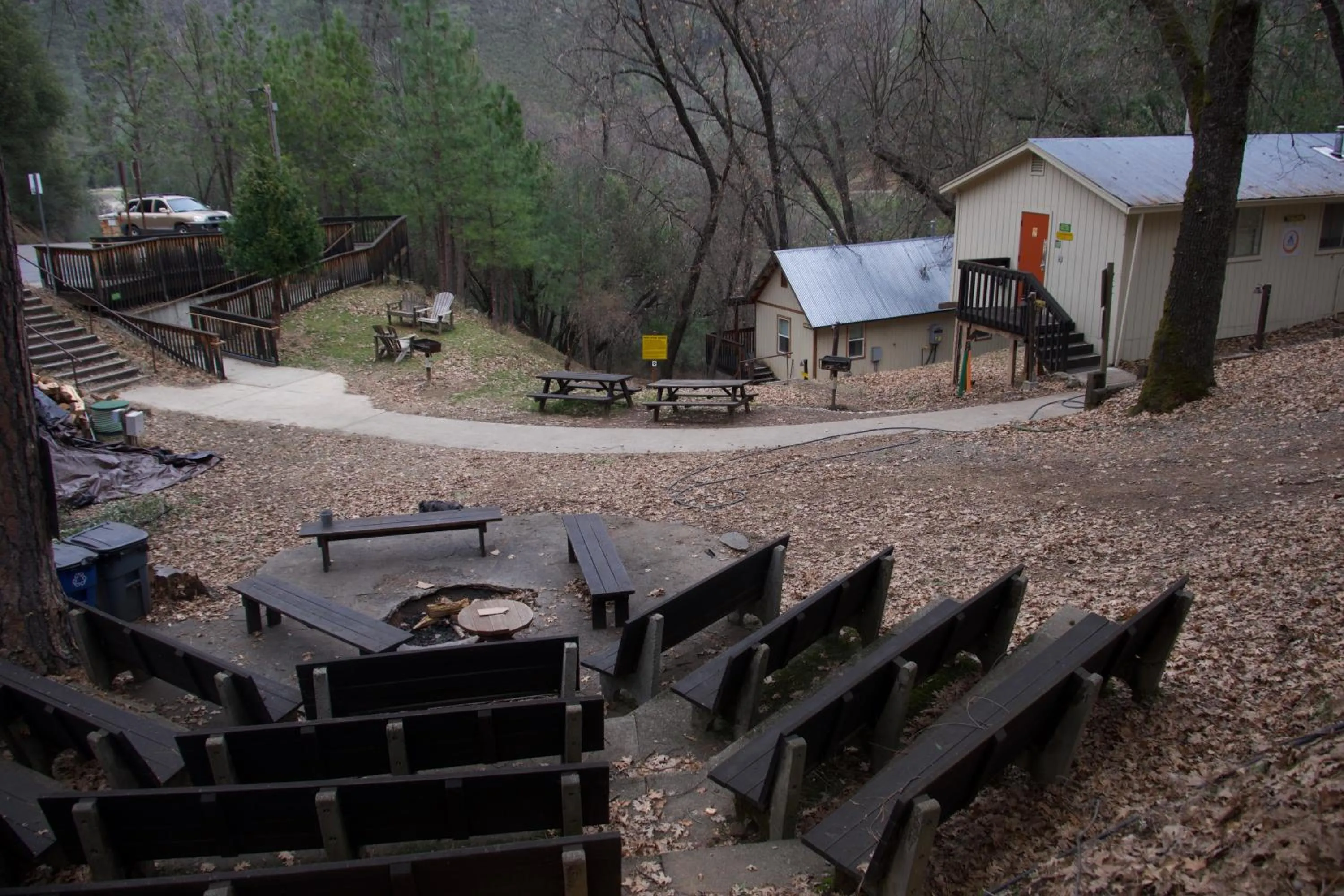 Yosemite Bug Rustic Mountain Resort