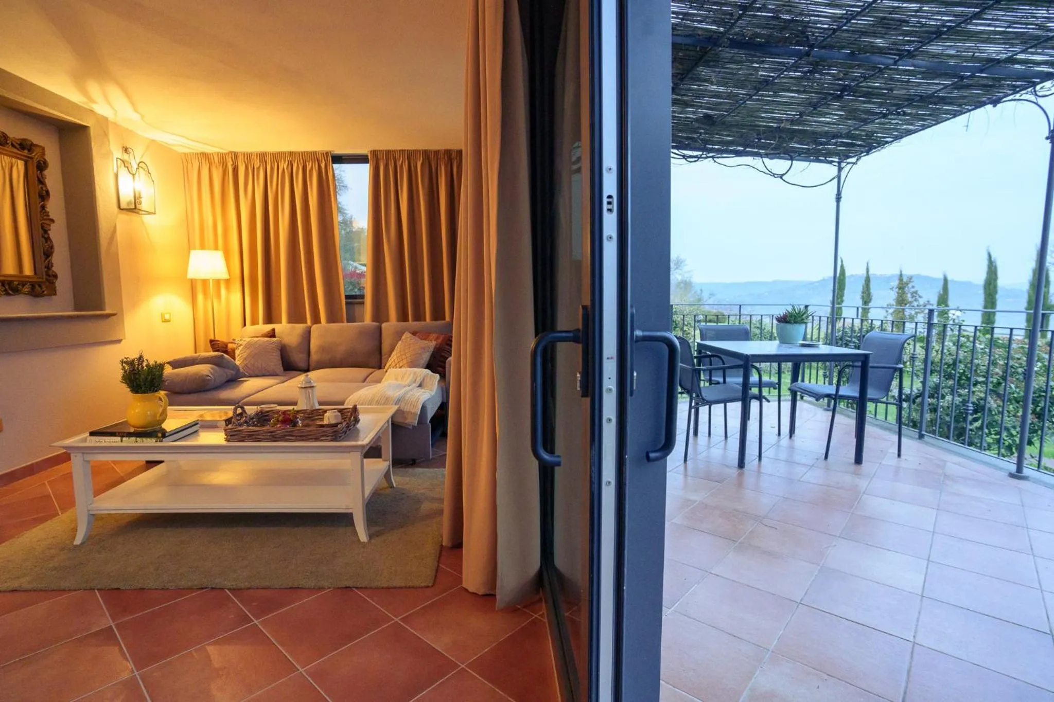 Patio in L'Olivo Country Resort & SPA