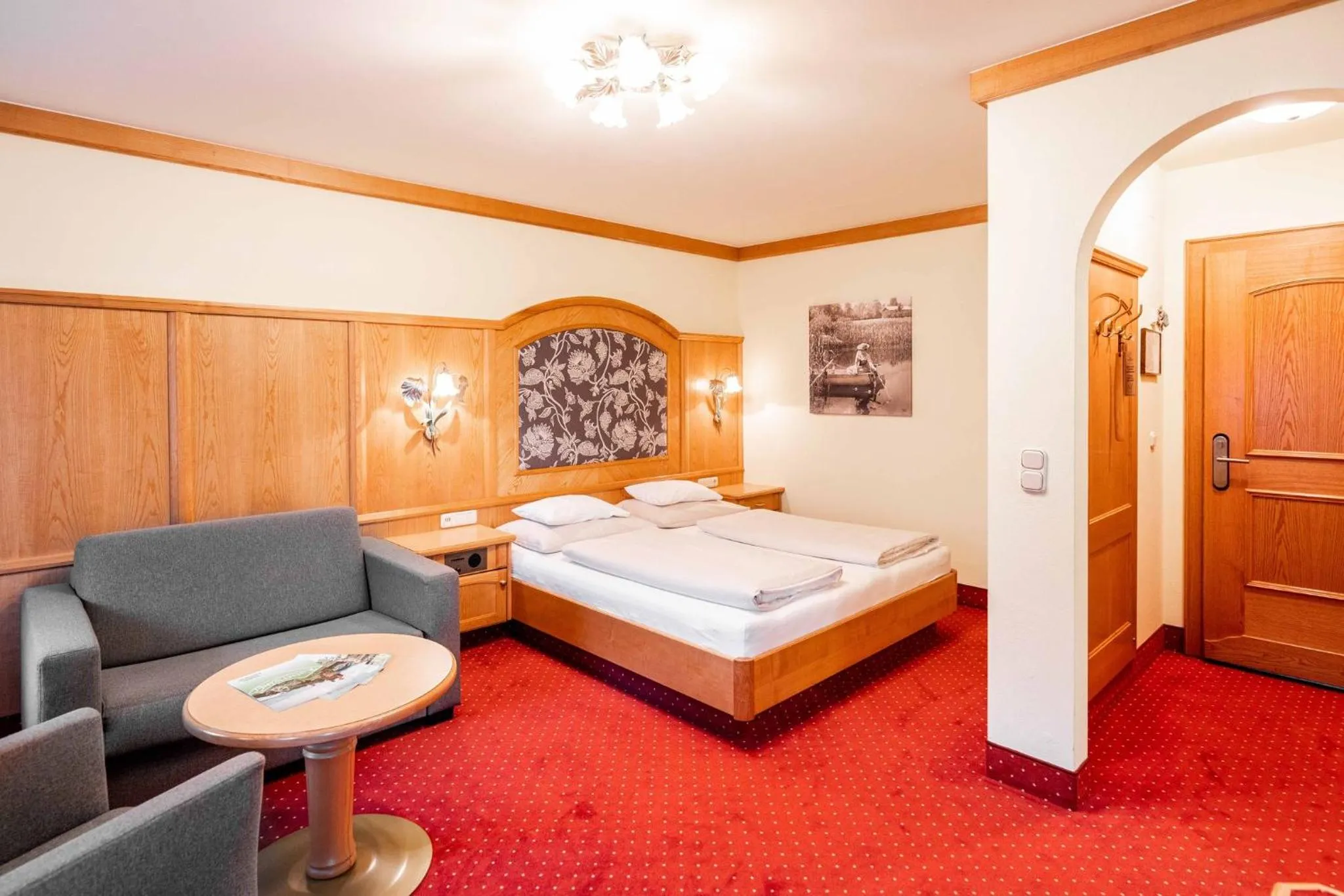 Bedroom, Bed in Das Walchsee Resort