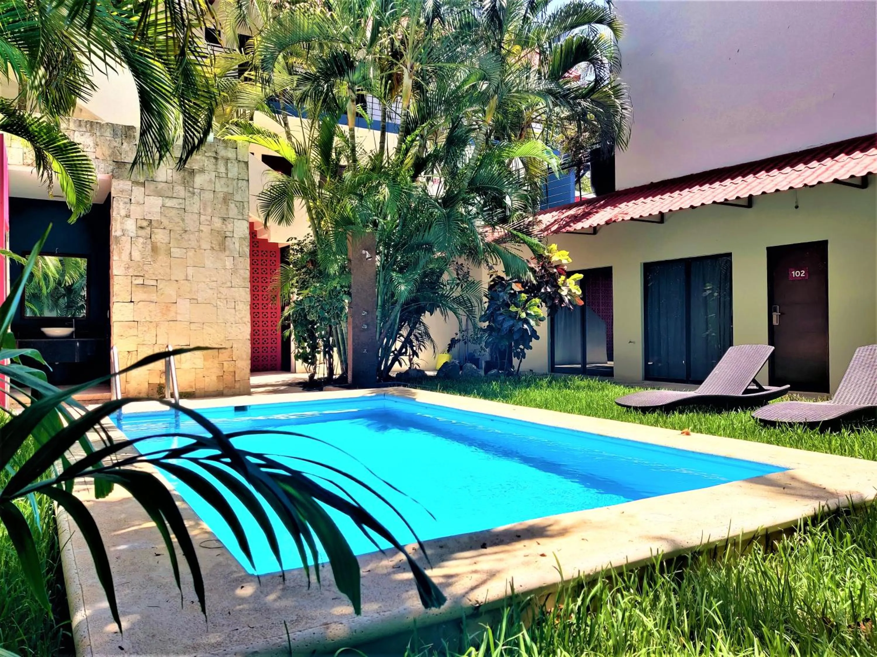 Property building in Hotel Mariachi by Kavia 5th Av