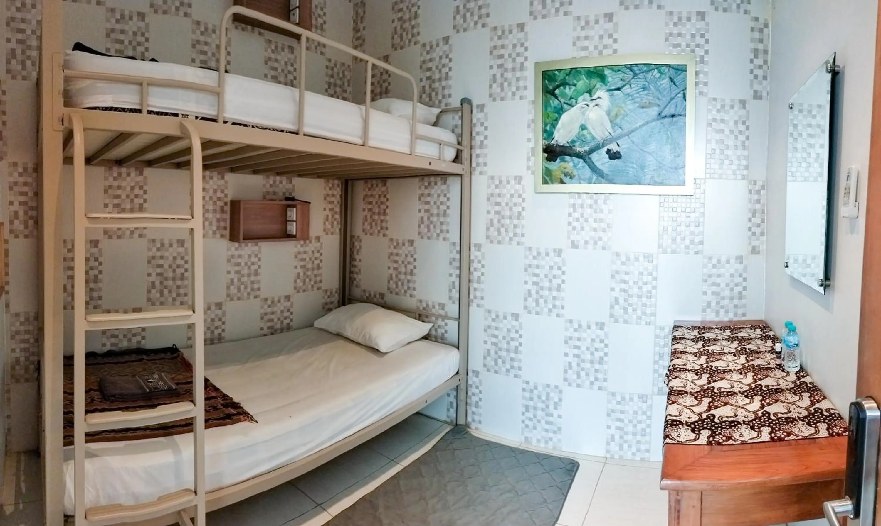 Bed in The Cabin Purwokinanti Hotel