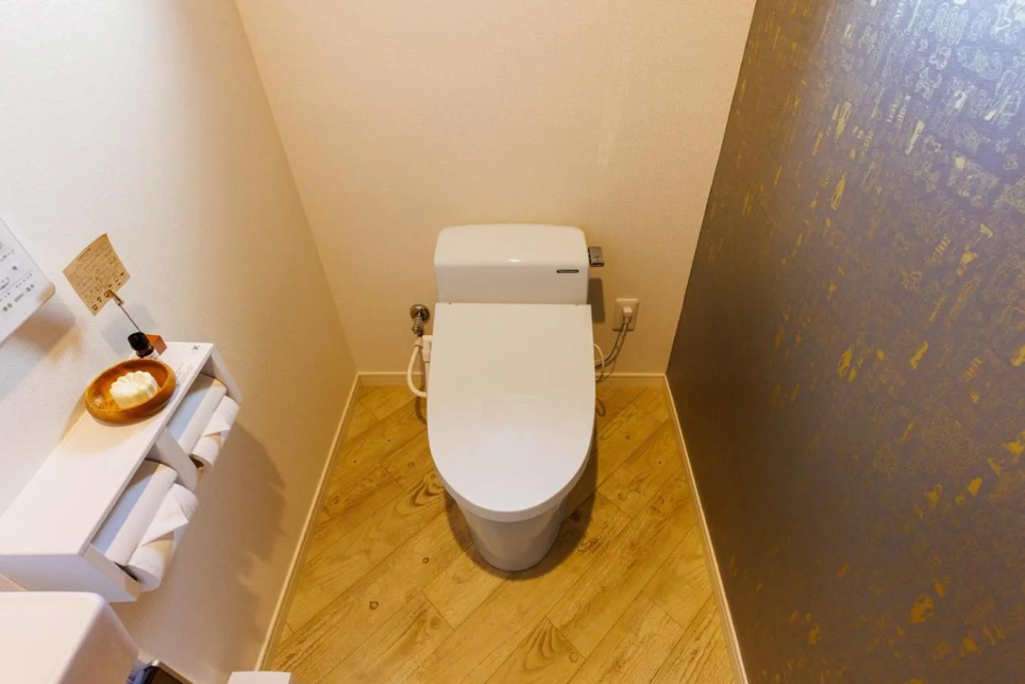 Toilet in Villa Felice Sumuide