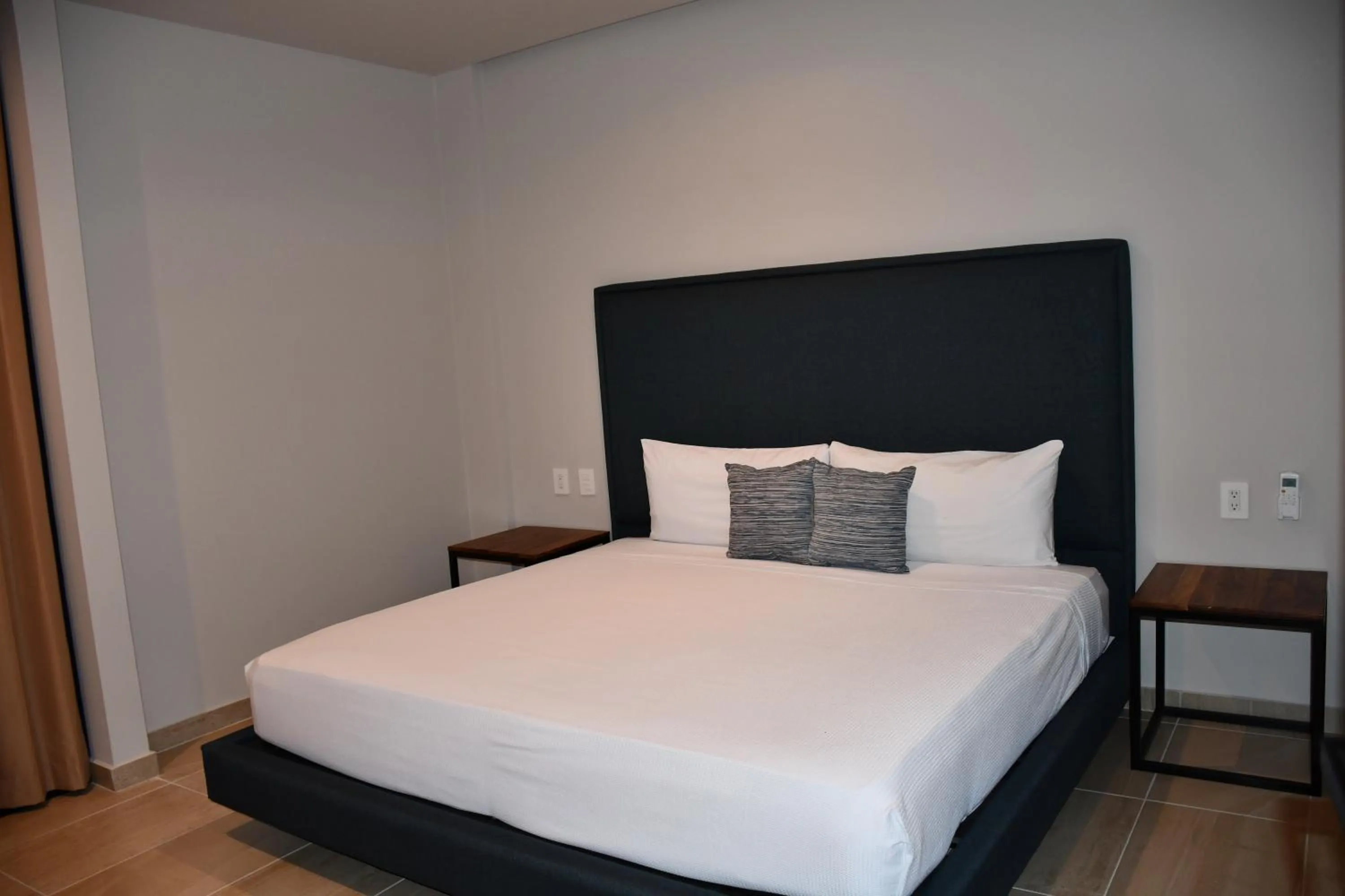 Bed in Kaab At The Park by The Spot Rentals