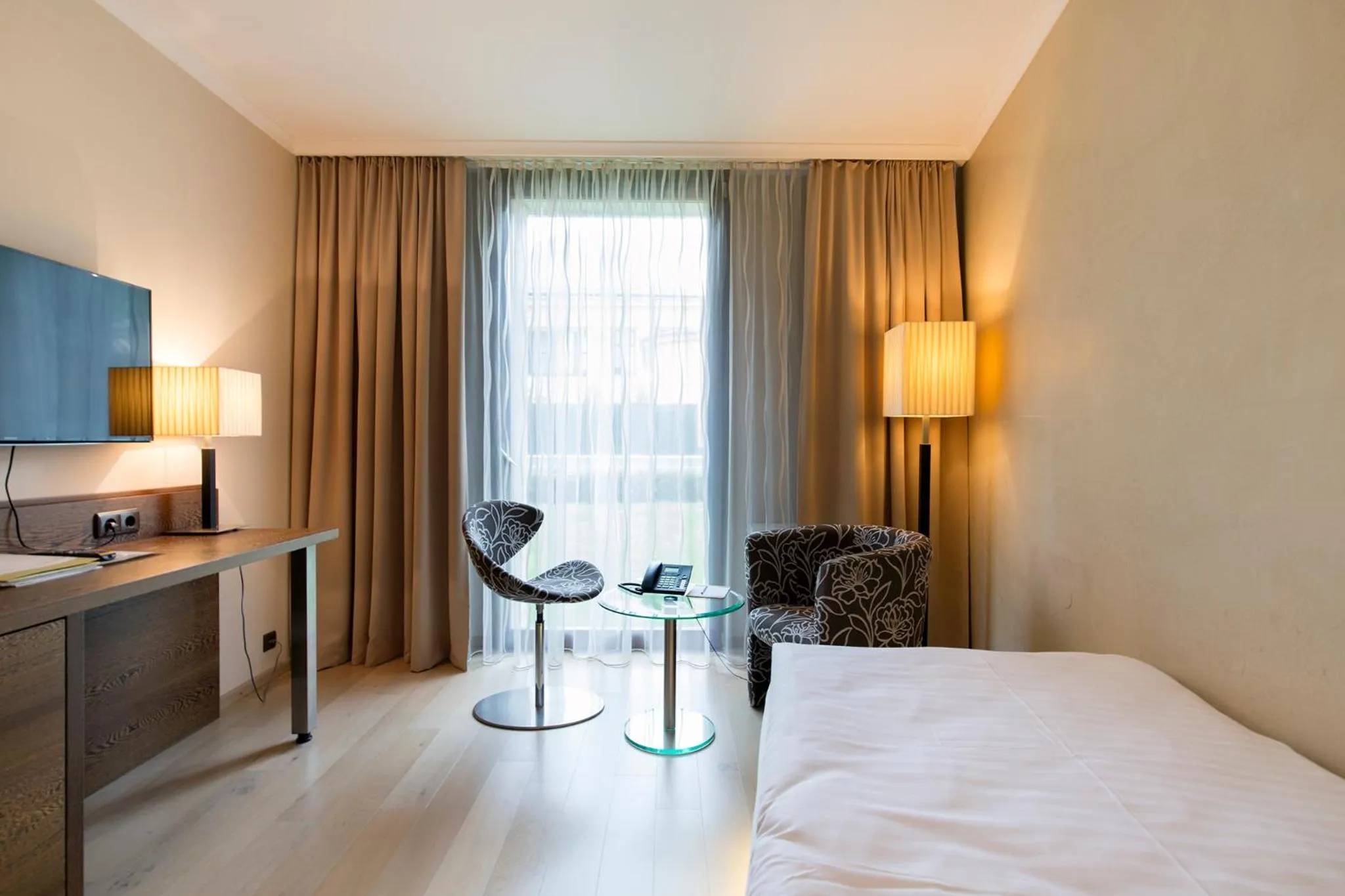 Photo of the whole room, Bed in Hotel Sacher Baden