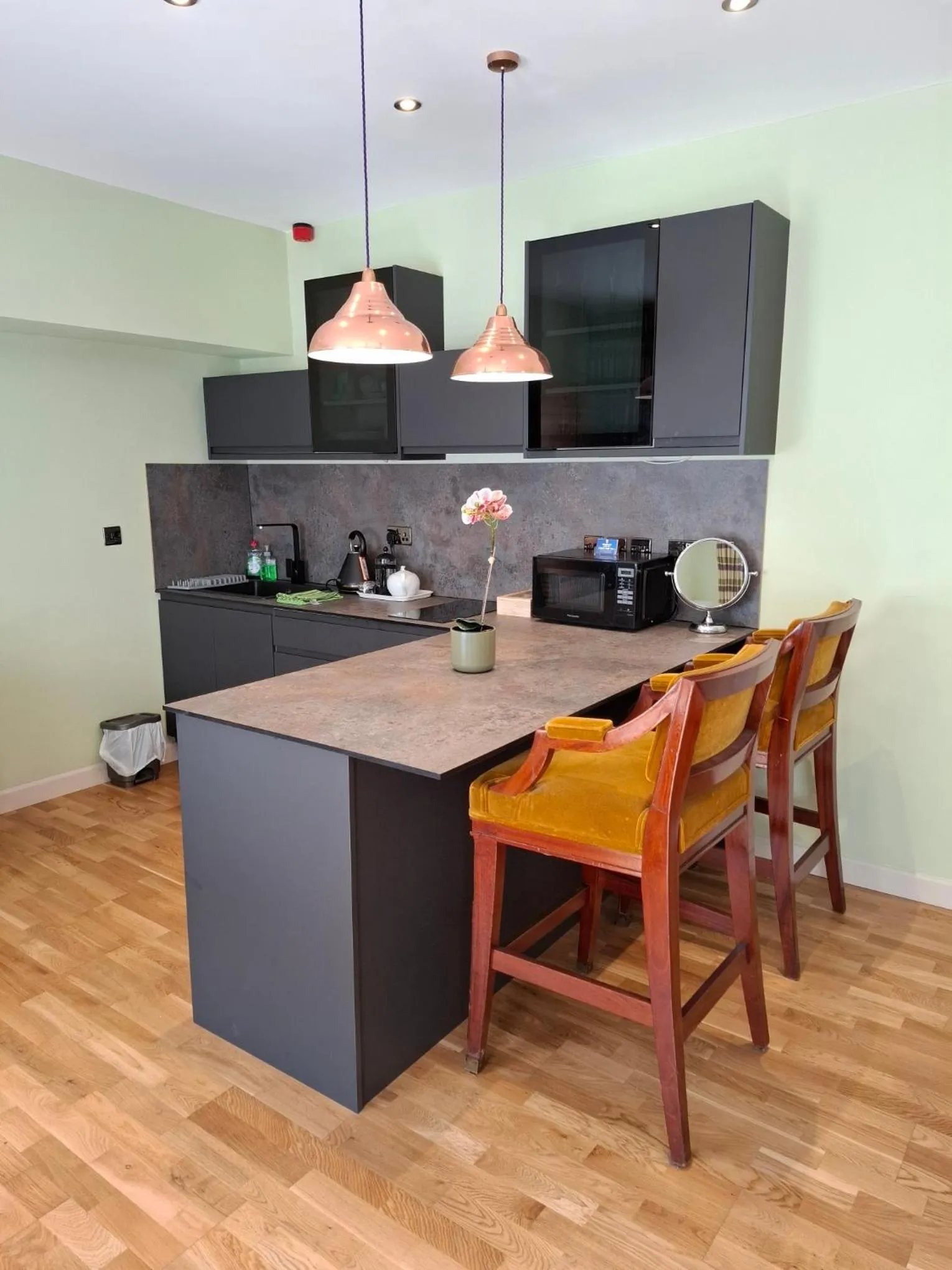 Palm Grove Apartments