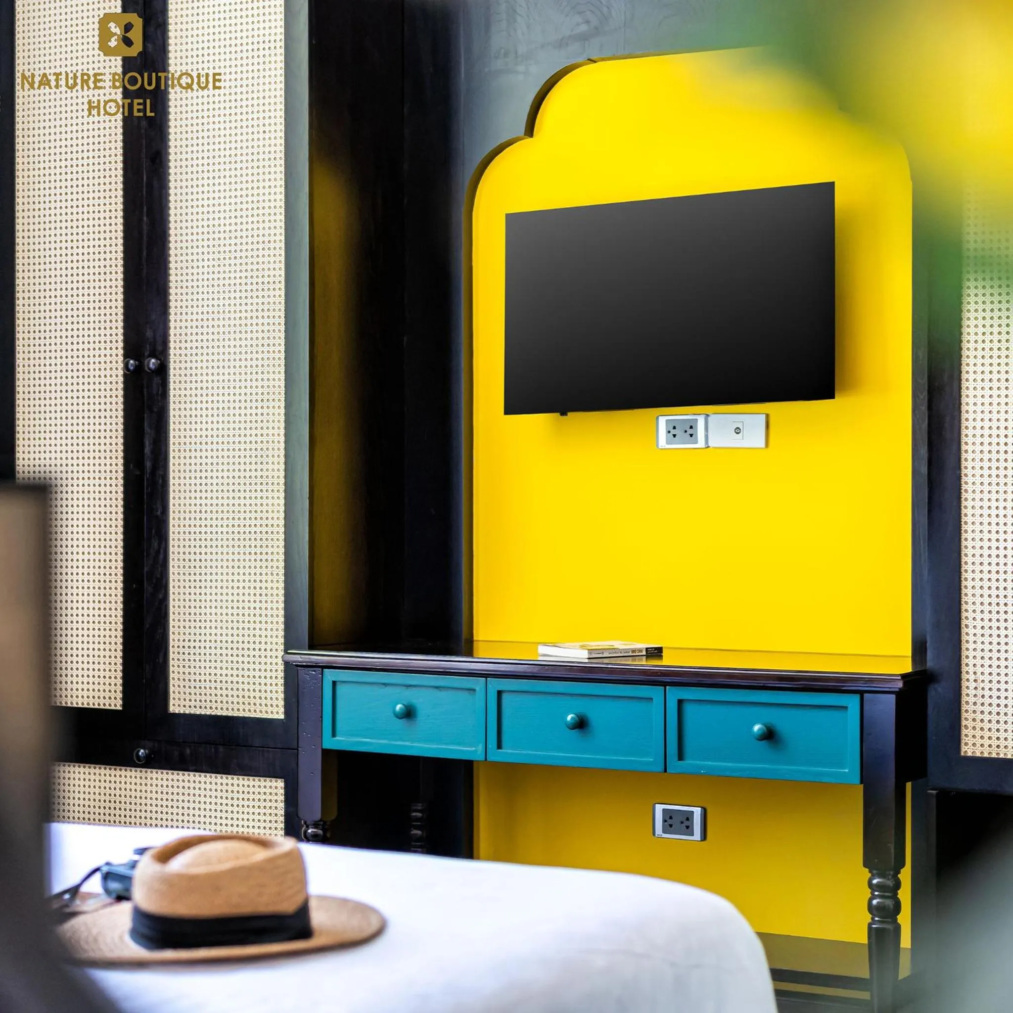 TV and multimedia, Bed in Nature Boutique Hotel - Nguyen Thi Nghia