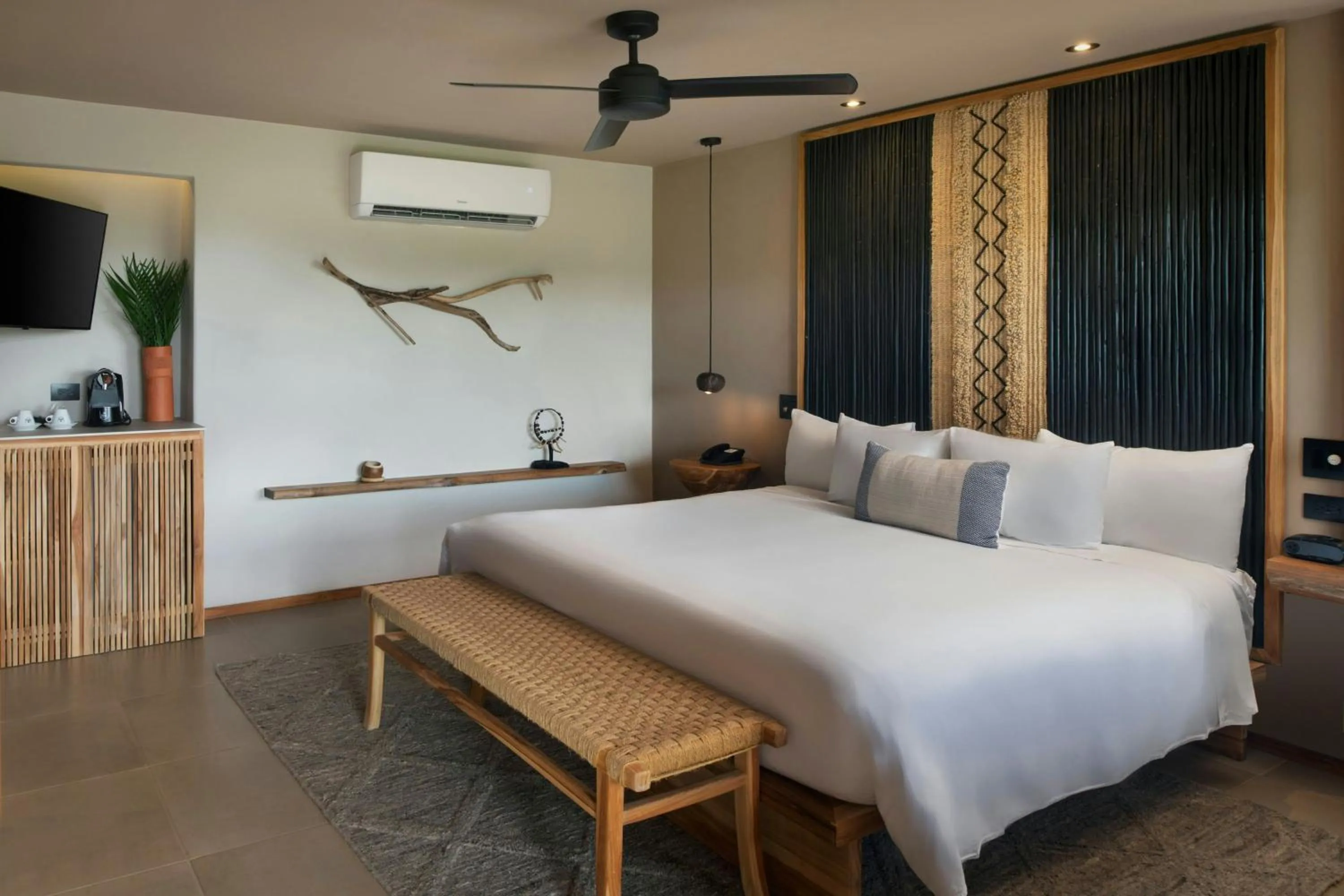 Photo of the whole room in Punta Islita, Autograph Collection