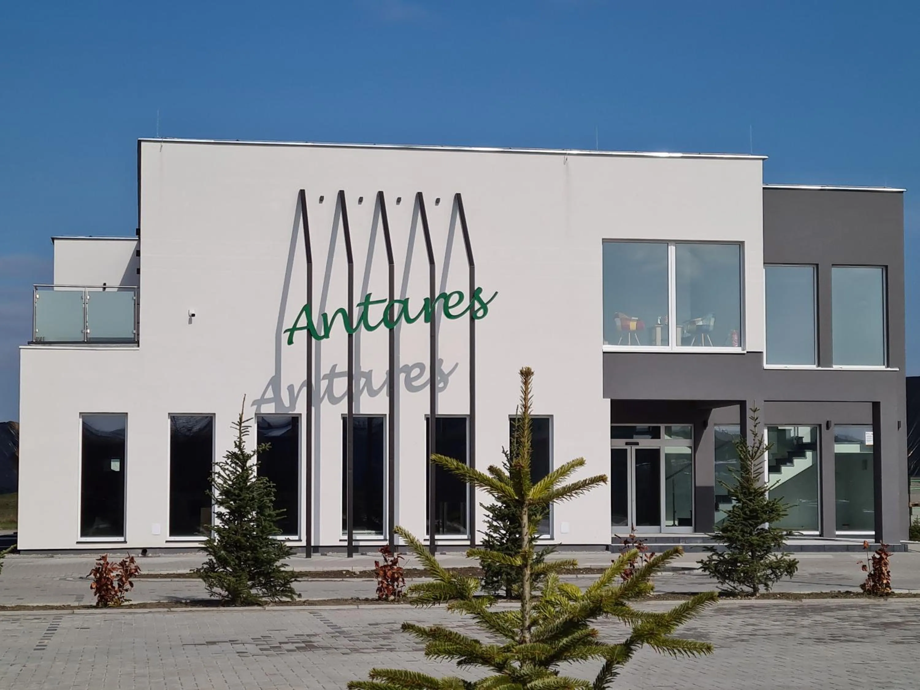 Property building in Hotel ANTARES