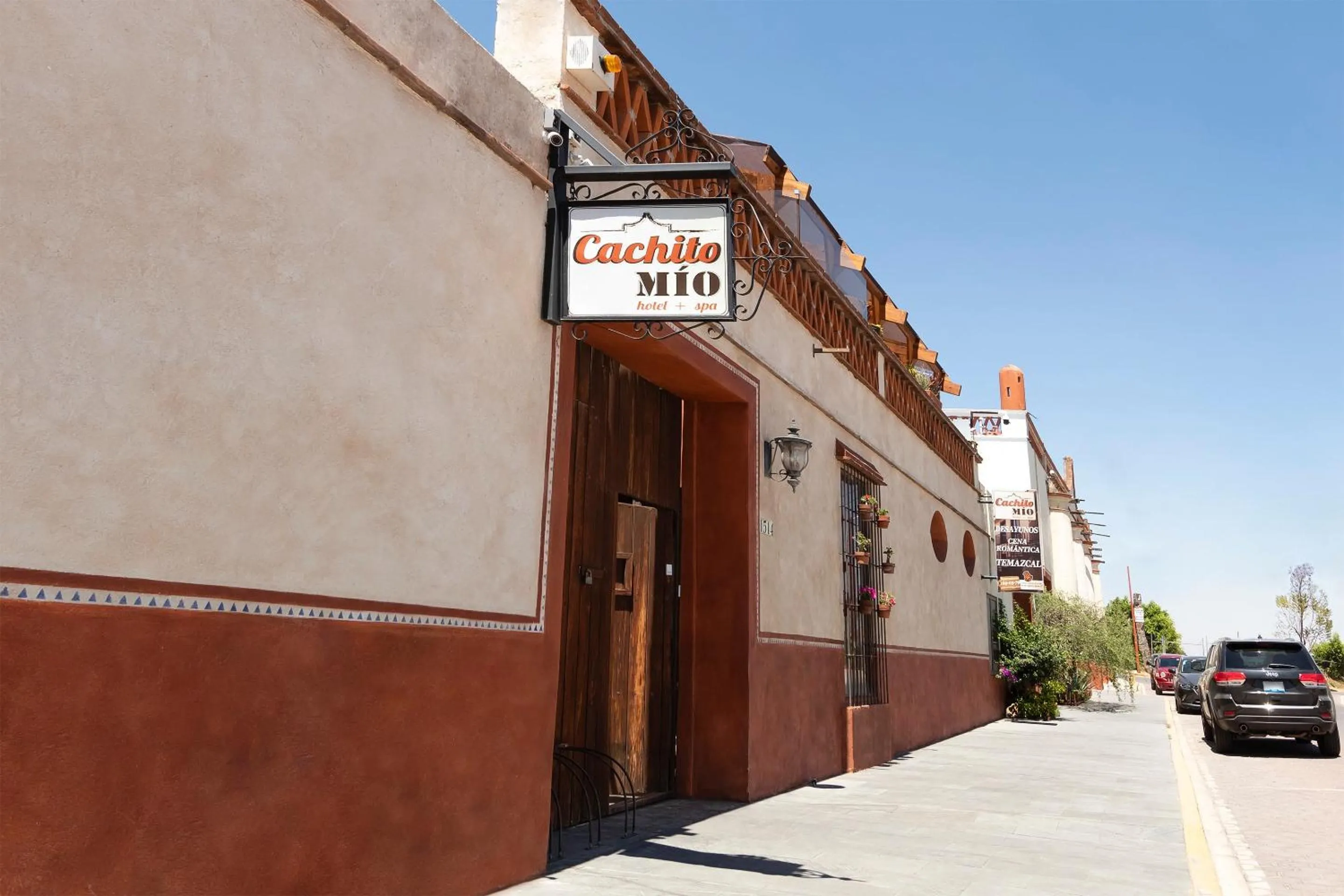 Facade/entrance in Collection O Cachito Mio