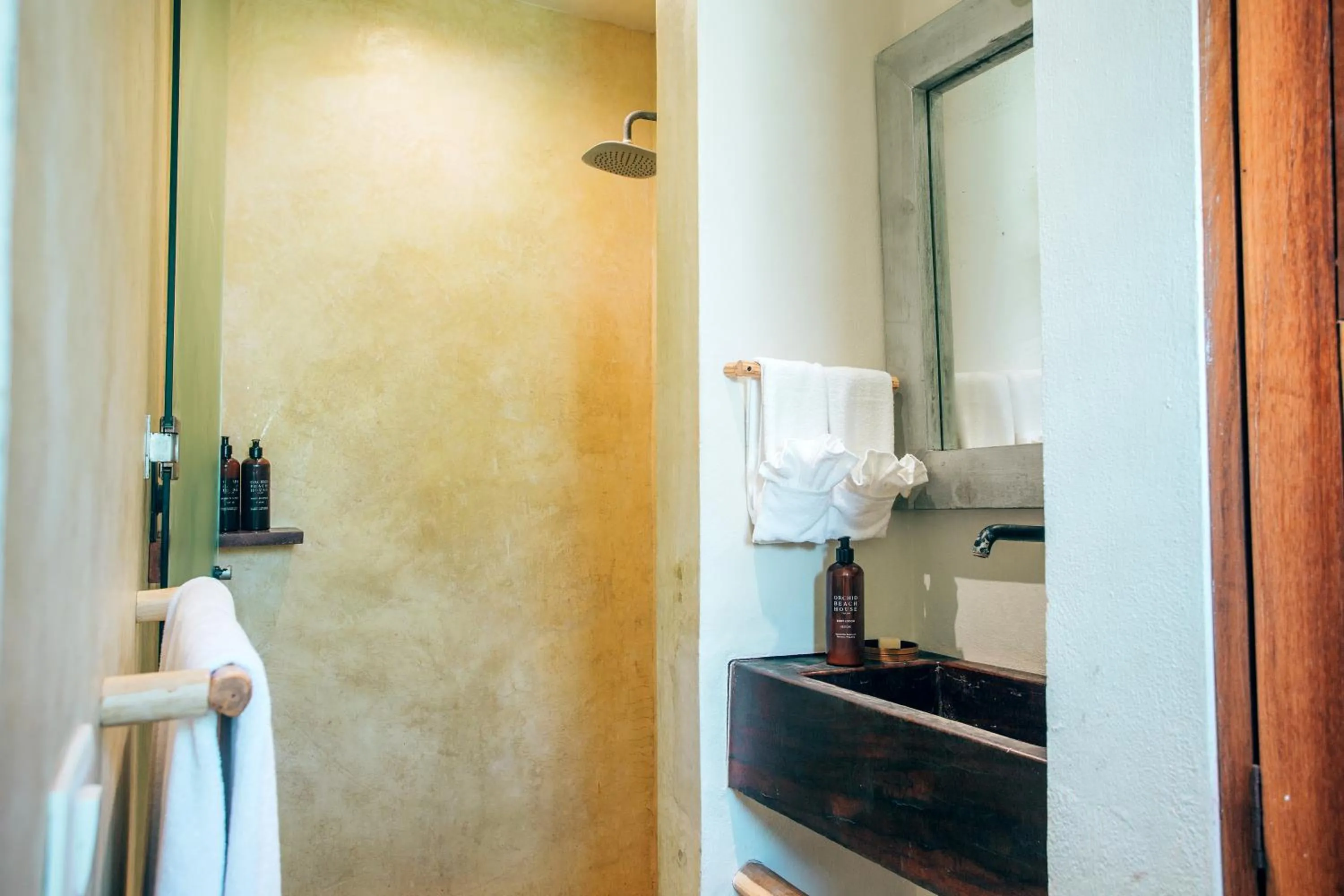 Bathroom in Orchid House Tulum Beach