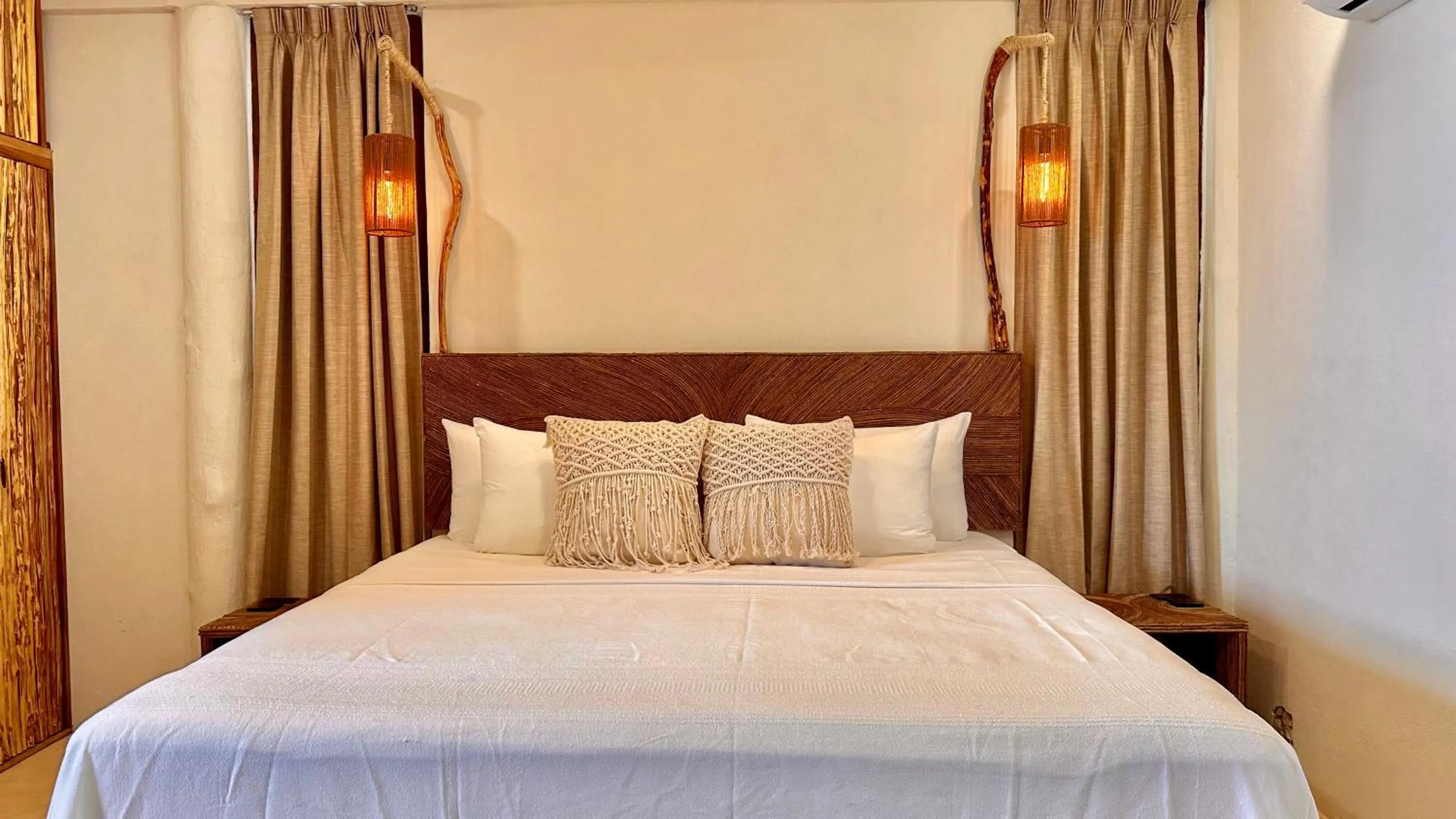 Bed in Orchid House Tulum Beach