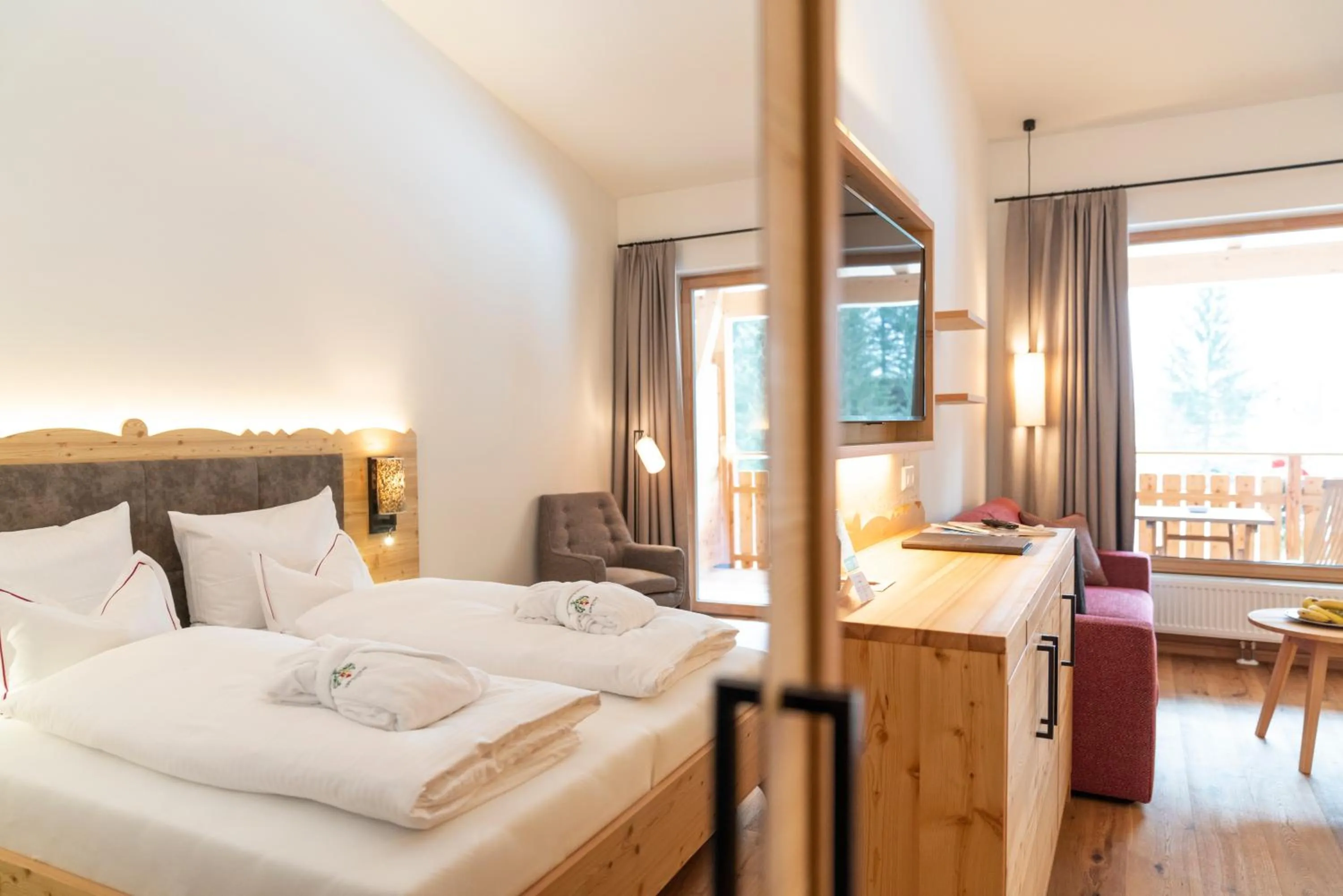 Photo of the whole room, Bed in Hotel Trattlerhof