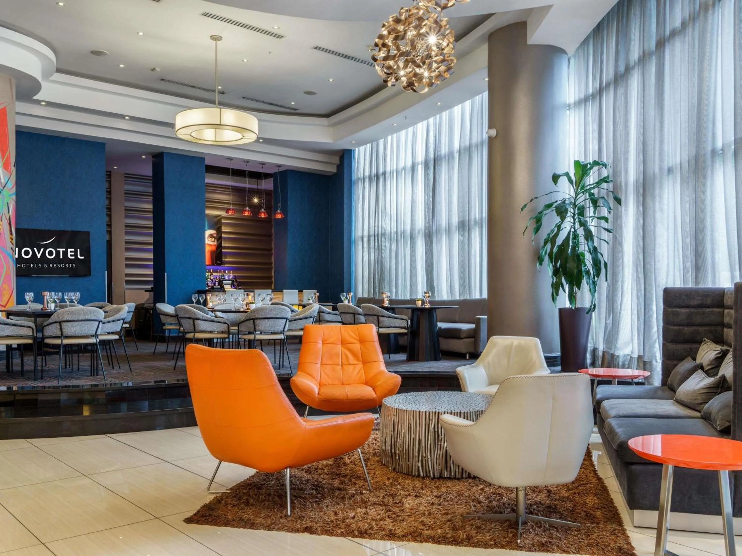 Lounge or bar in Novotel Panama City