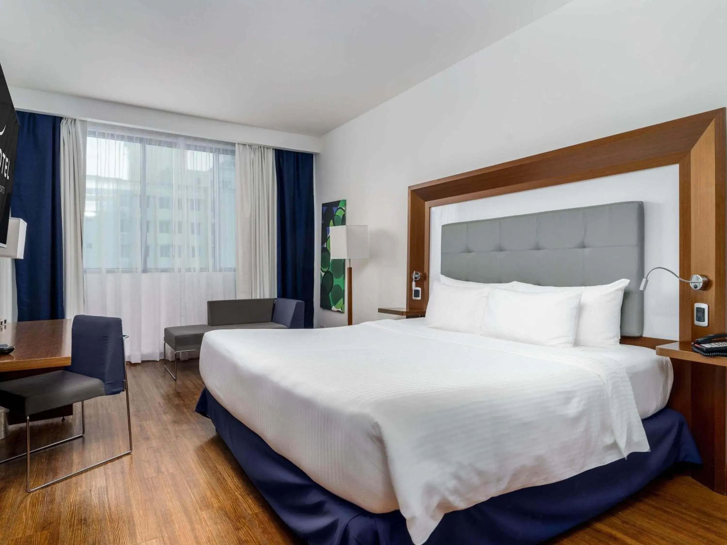 Superior King Room - single occupancy in Novotel Panama City Superior King Room - single occupancy in Novotel Panama City