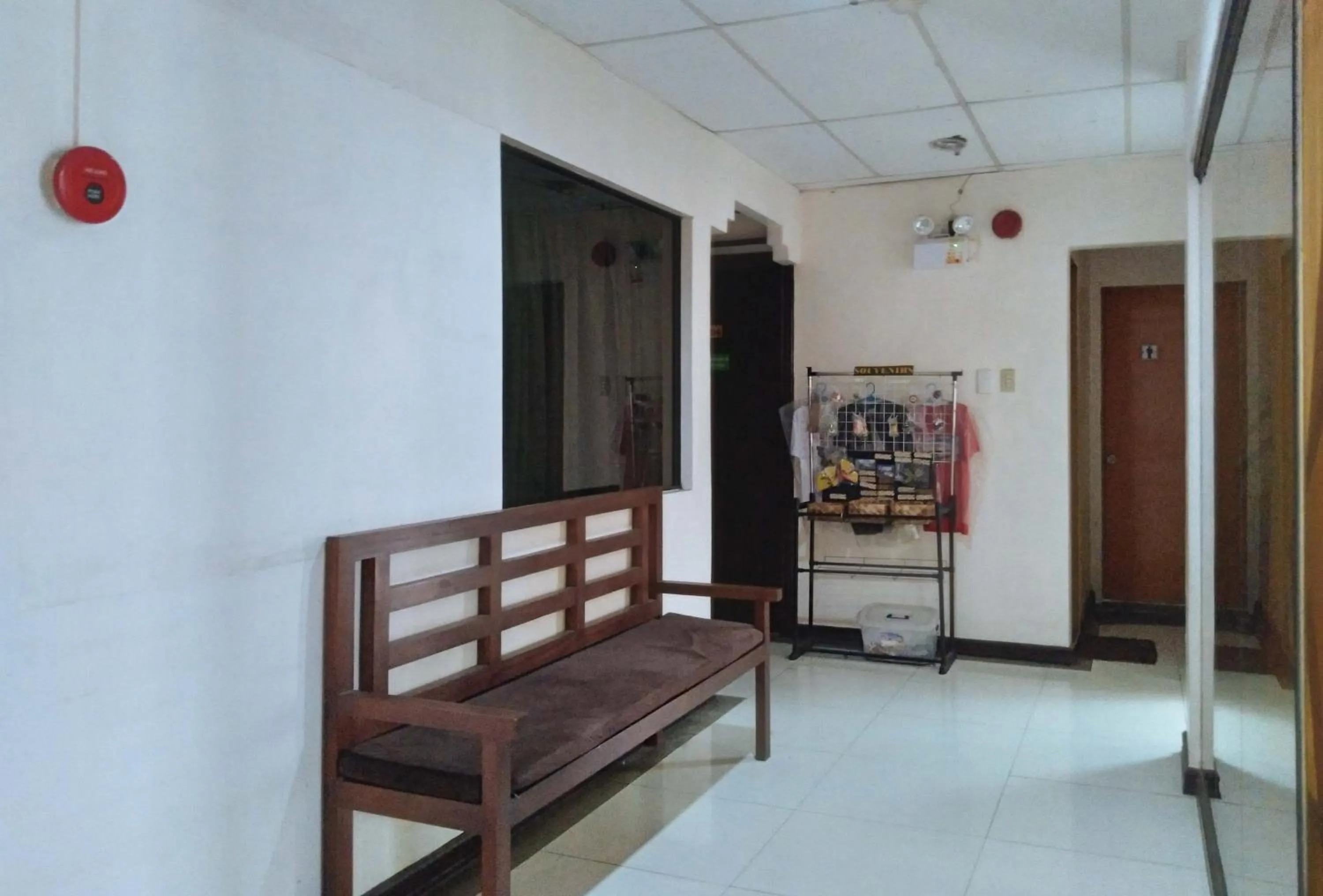 Lobby or reception in RedDoorz near Ormoc Port Terminal