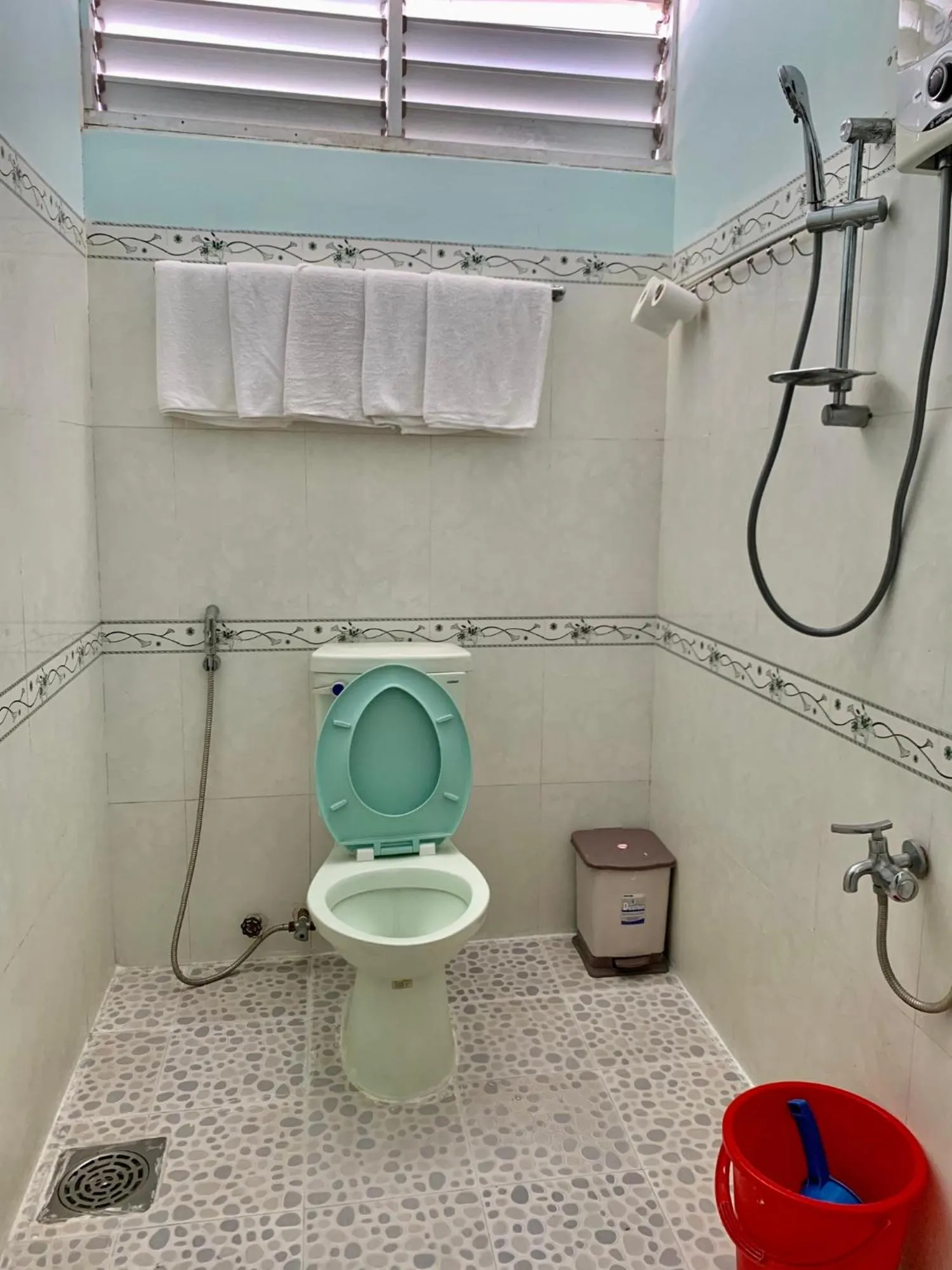 Bathroom in Thien Phuc Hotel