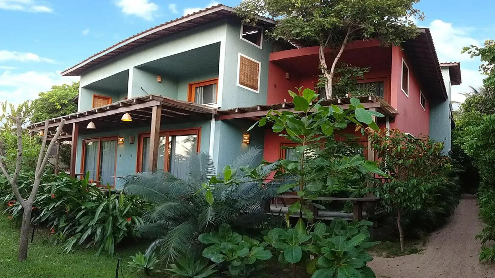 Facade/entrance in Pousada Vila Araticum