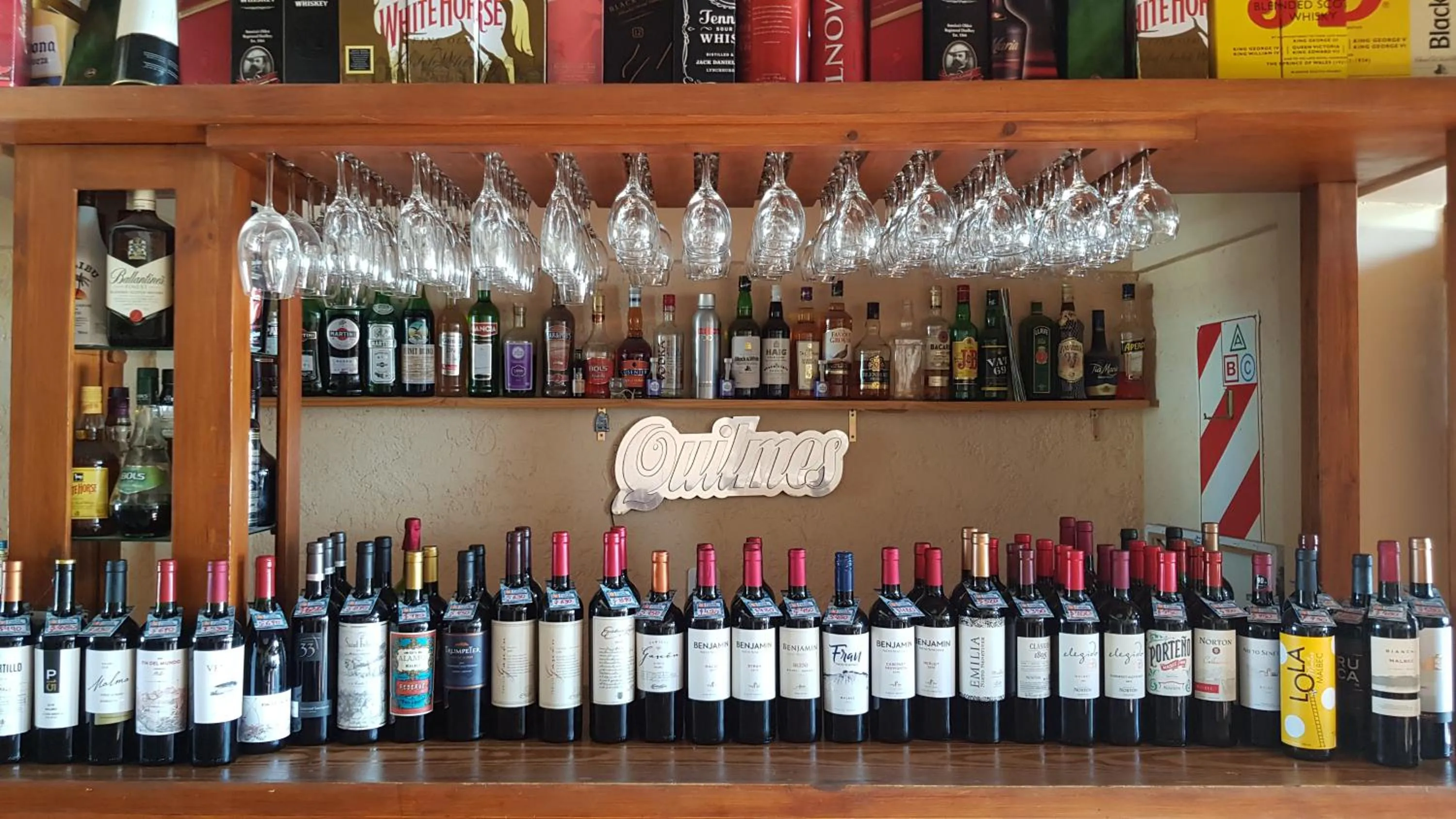 Lounge or bar in Fuerte Calafate Hotel Panorámico