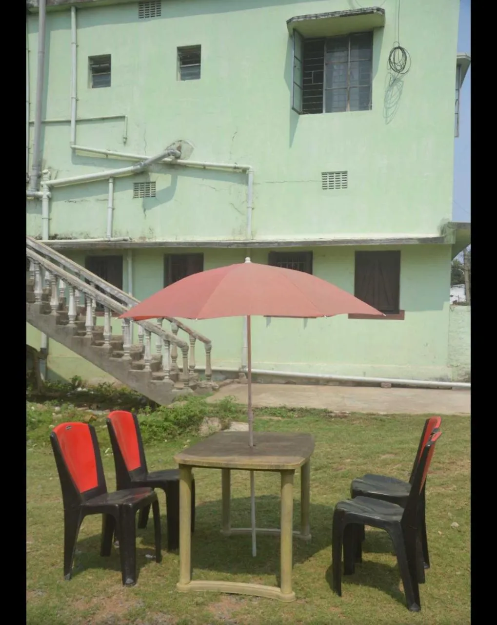 Garden in Vamoose Sadhana Bhaban