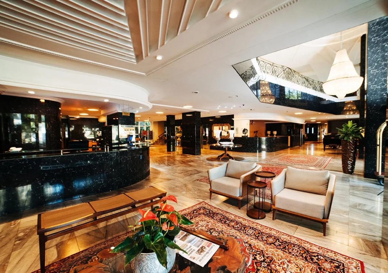 Communal lounge/ TV room in San Marco Hotel Brasília