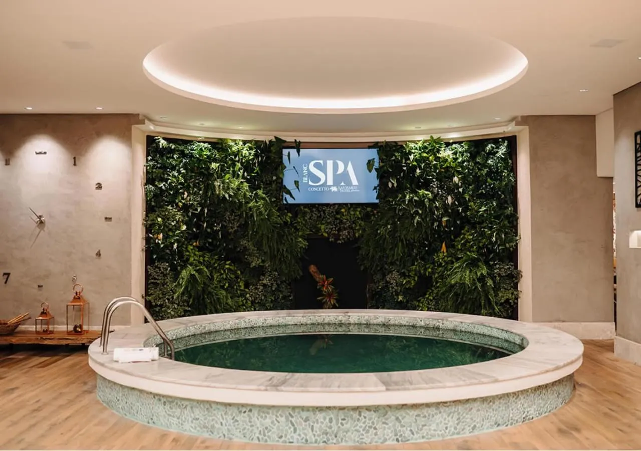 Hot Tub in San Marco Hotel Brasília