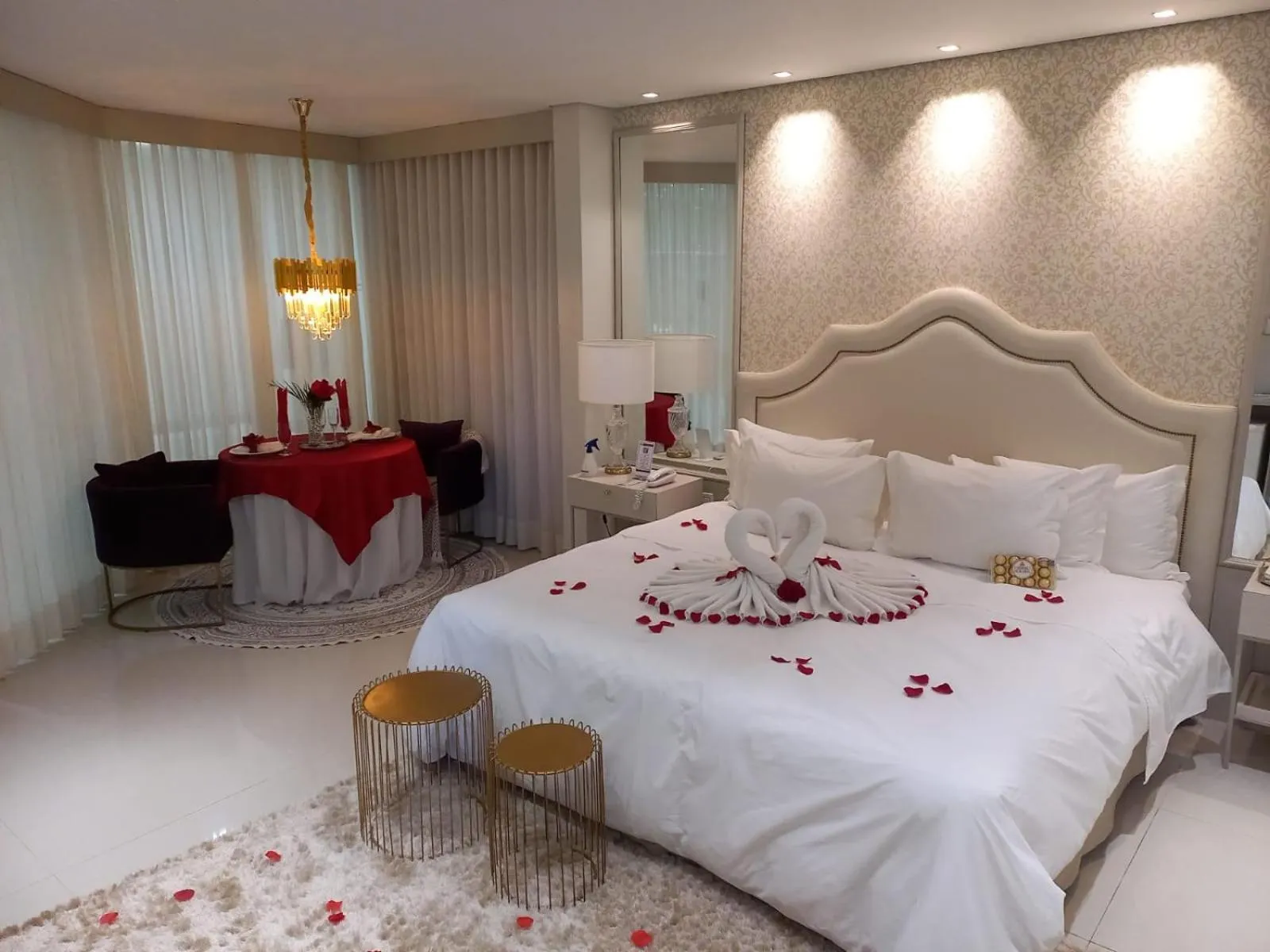 Bed in L´acordes Hotel