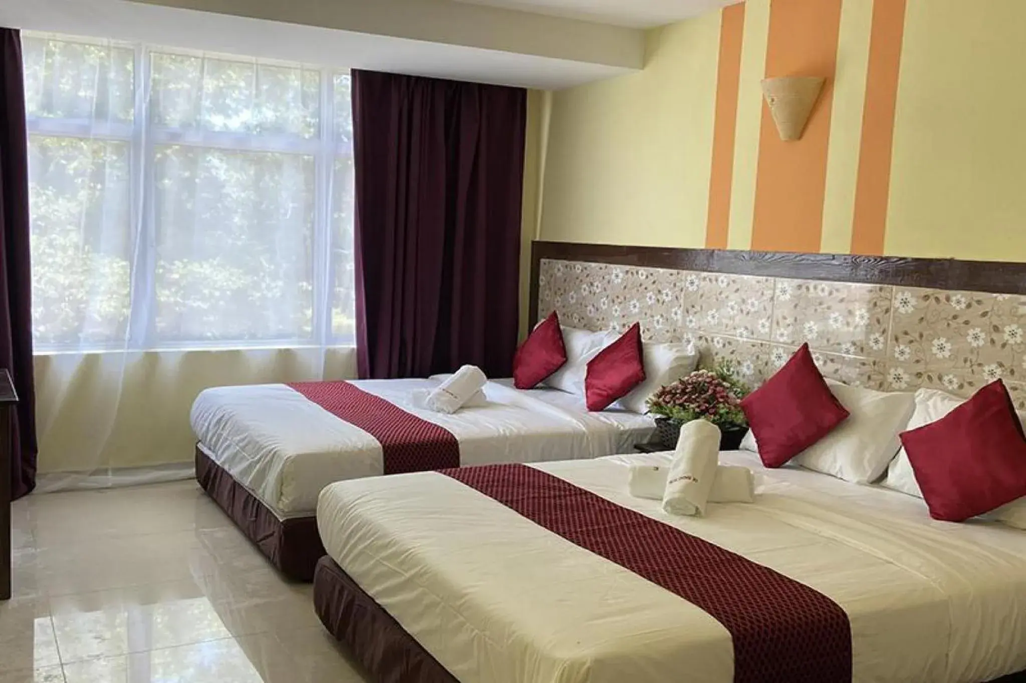 Family Room in Sun Inns Hotel Meru Raya Family Room in Sun Inns Hotel Meru Raya