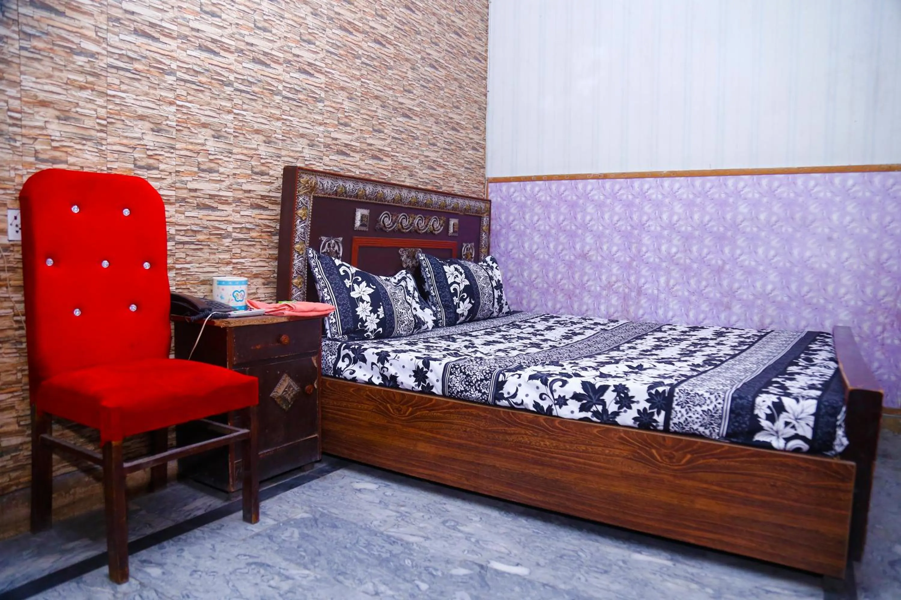 Bed in New Taj Hotel