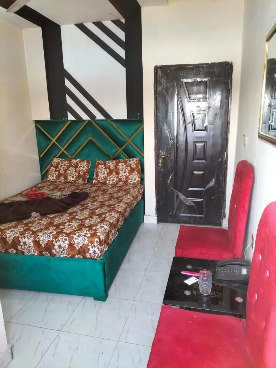 Bed in New Taj Hotel