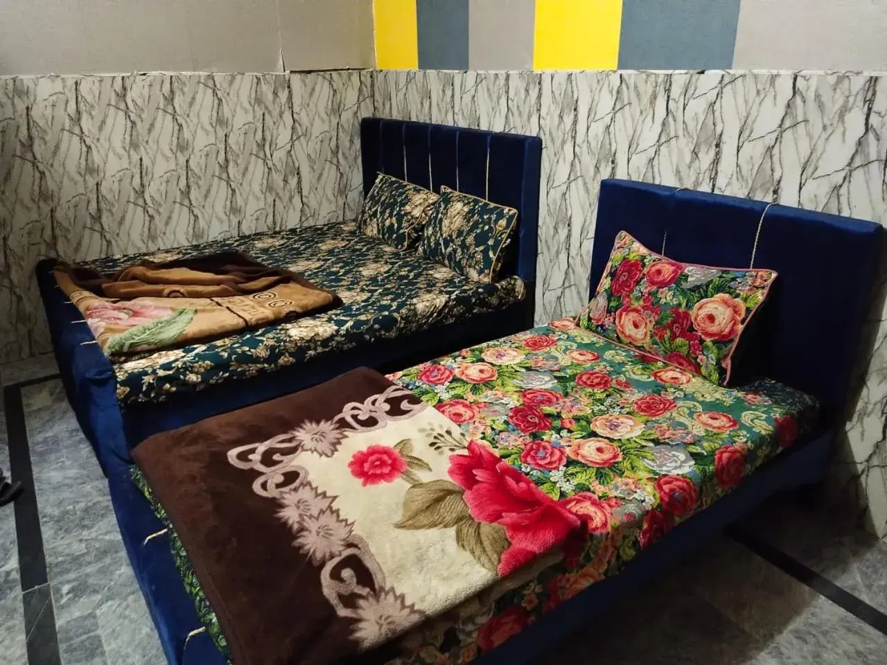 Family Room with Bathroom in New Taj Hotel Family Room with Bathroom in New Taj Hotel