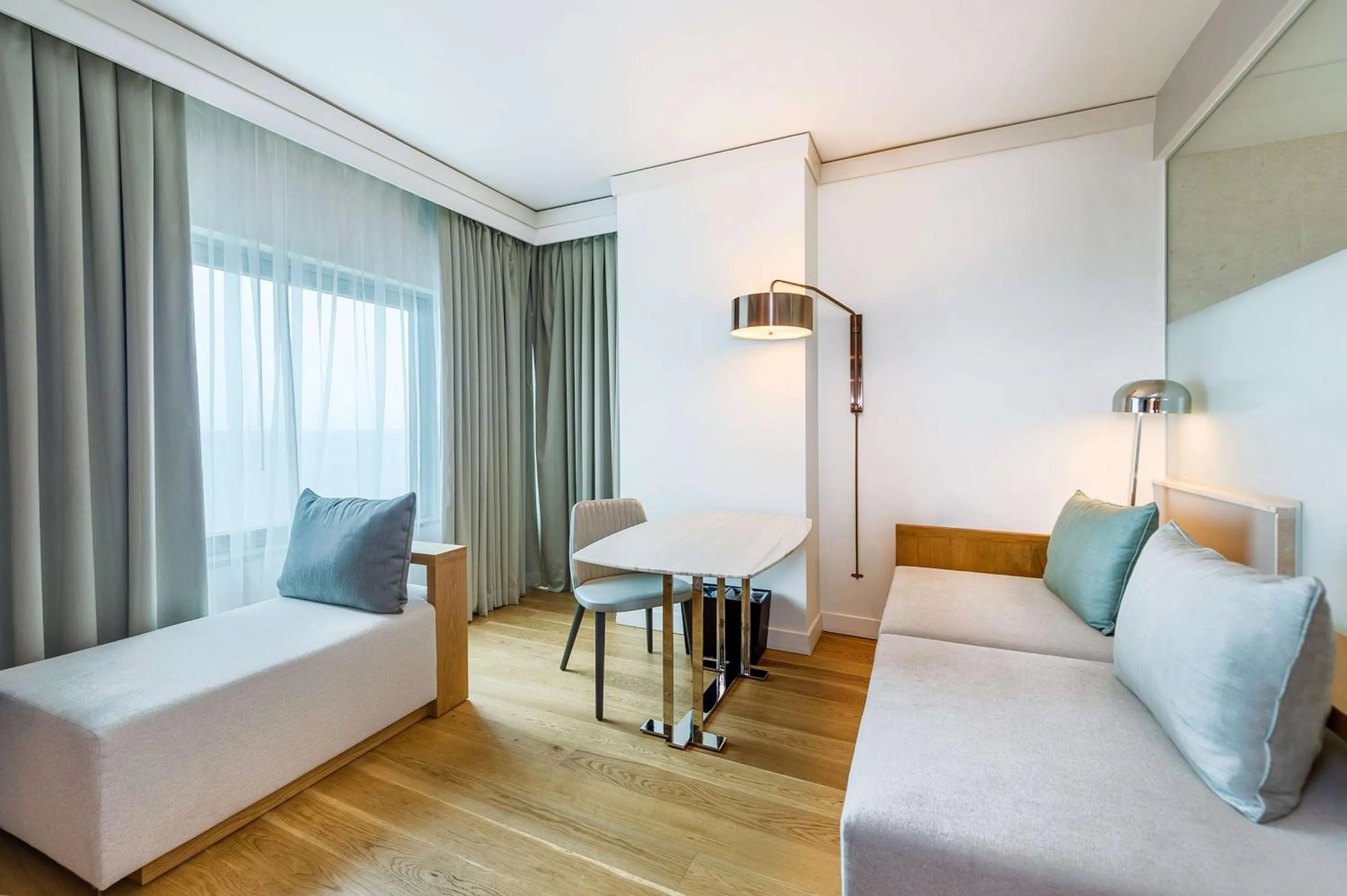 Photo of the whole room, Bed in Hyatt Regency Trinidad