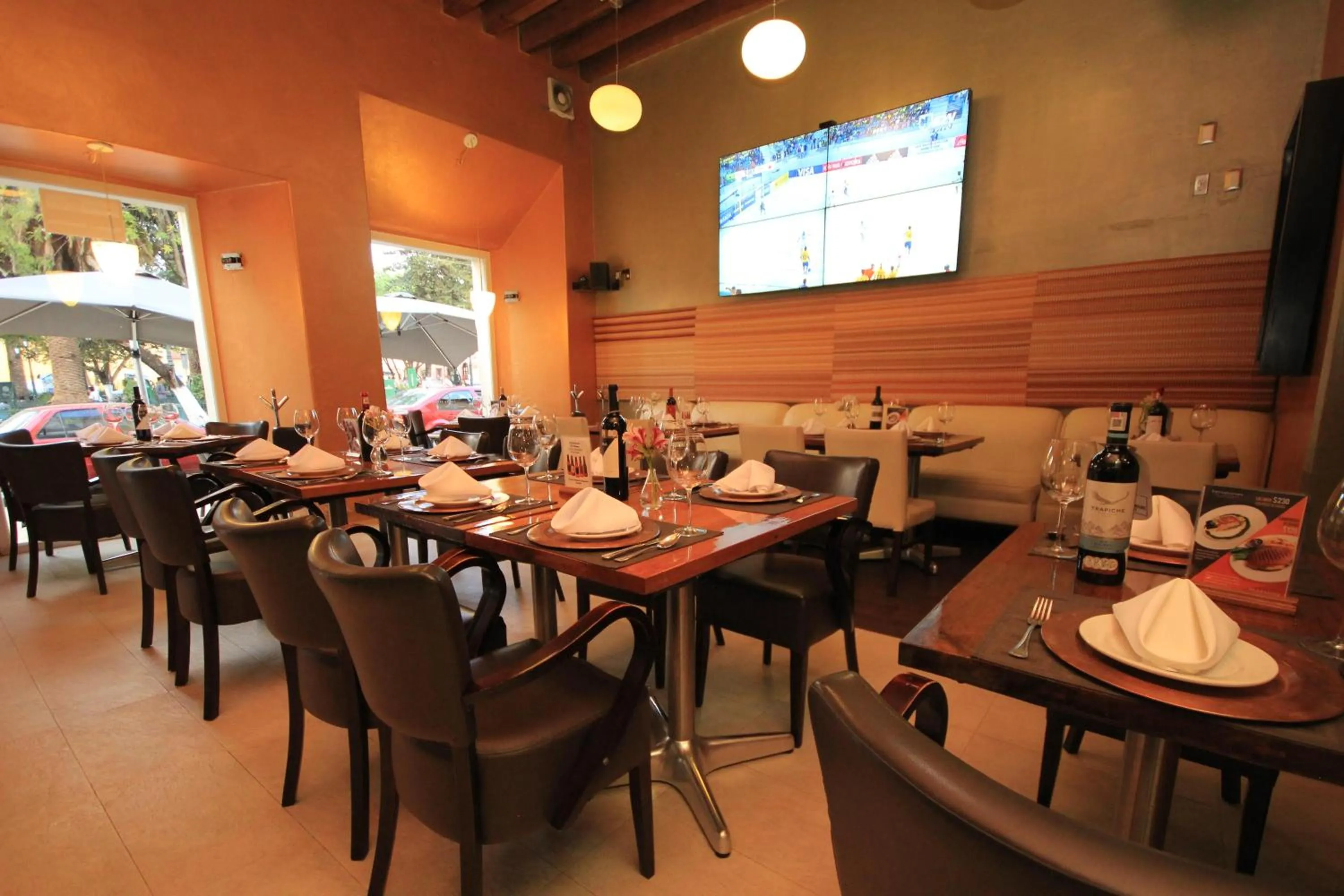 Restaurant/places to eat in Hotel Ciudad Real Centro Historico