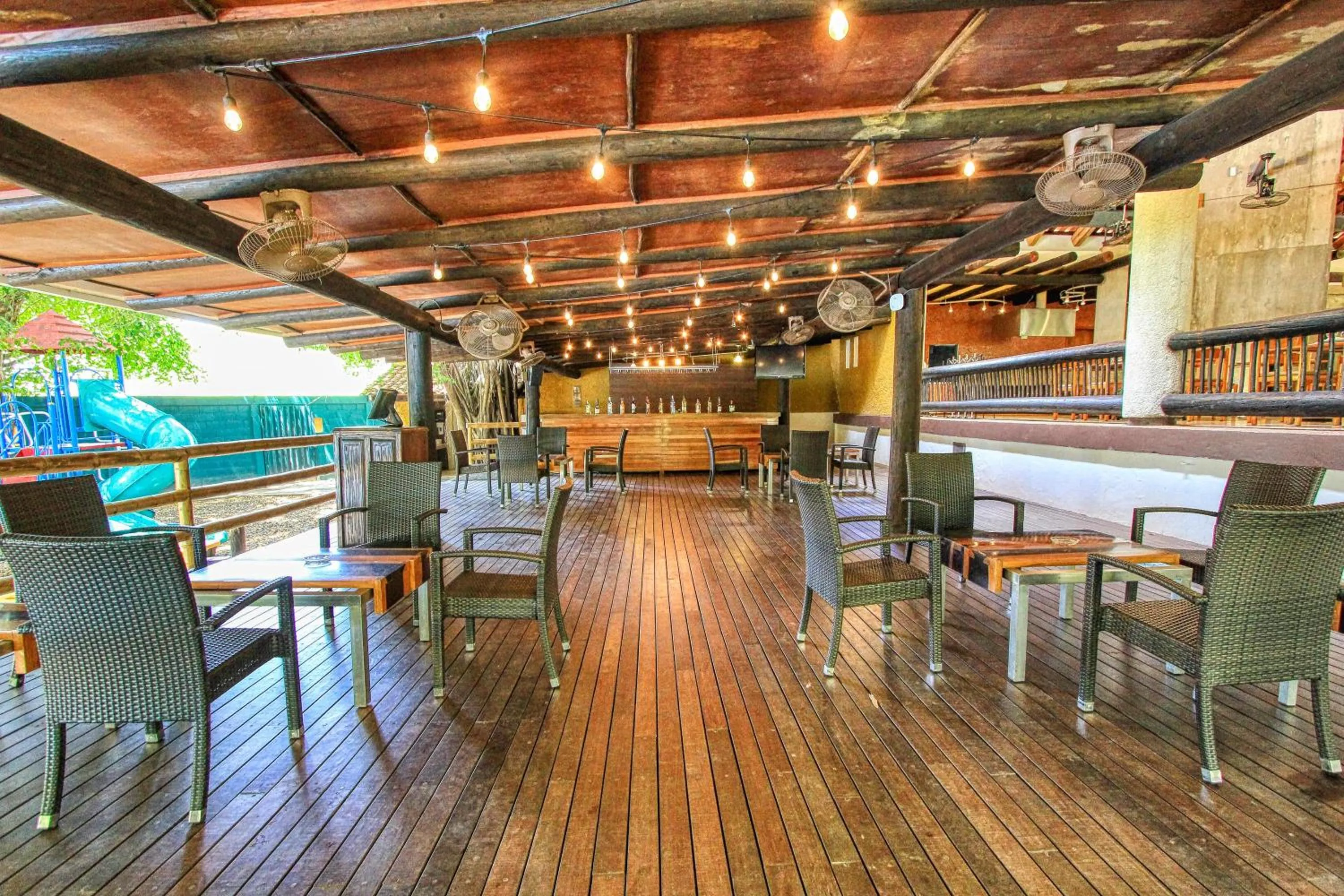 Lounge or bar in Hotel Ciudad Real Palenque