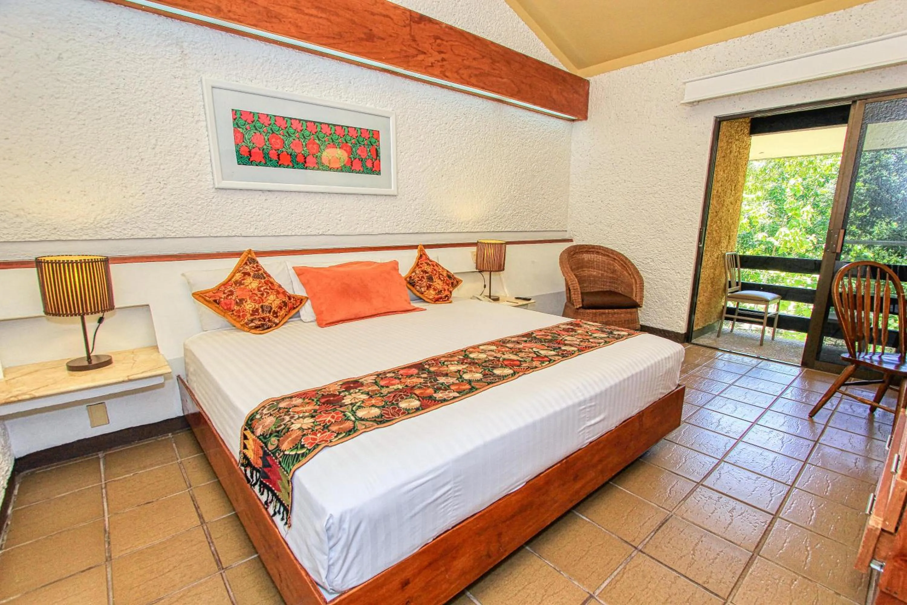 Photo of the whole room, Bed in Hotel Ciudad Real Palenque
