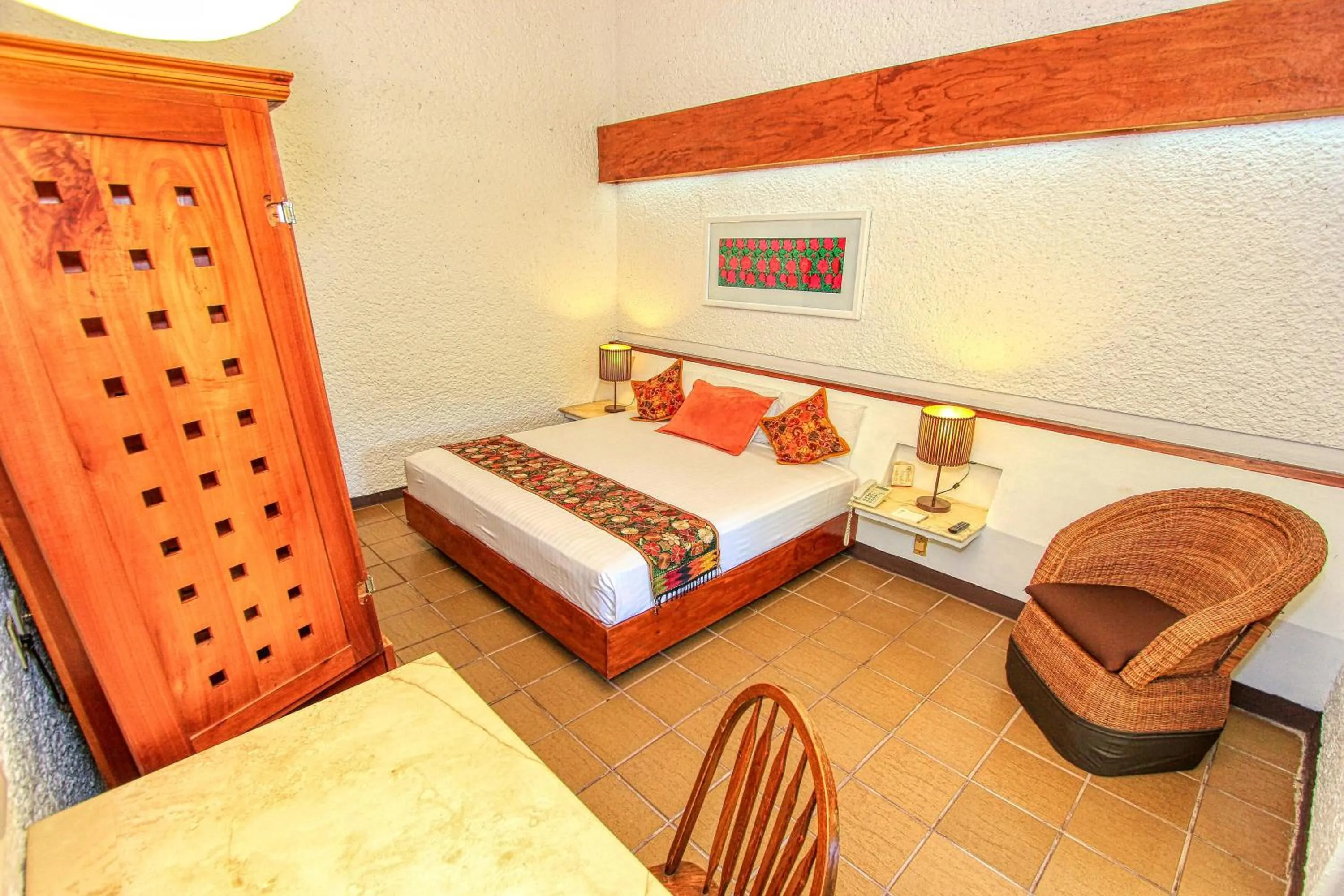 Photo of the whole room, Bed in Hotel Ciudad Real Palenque