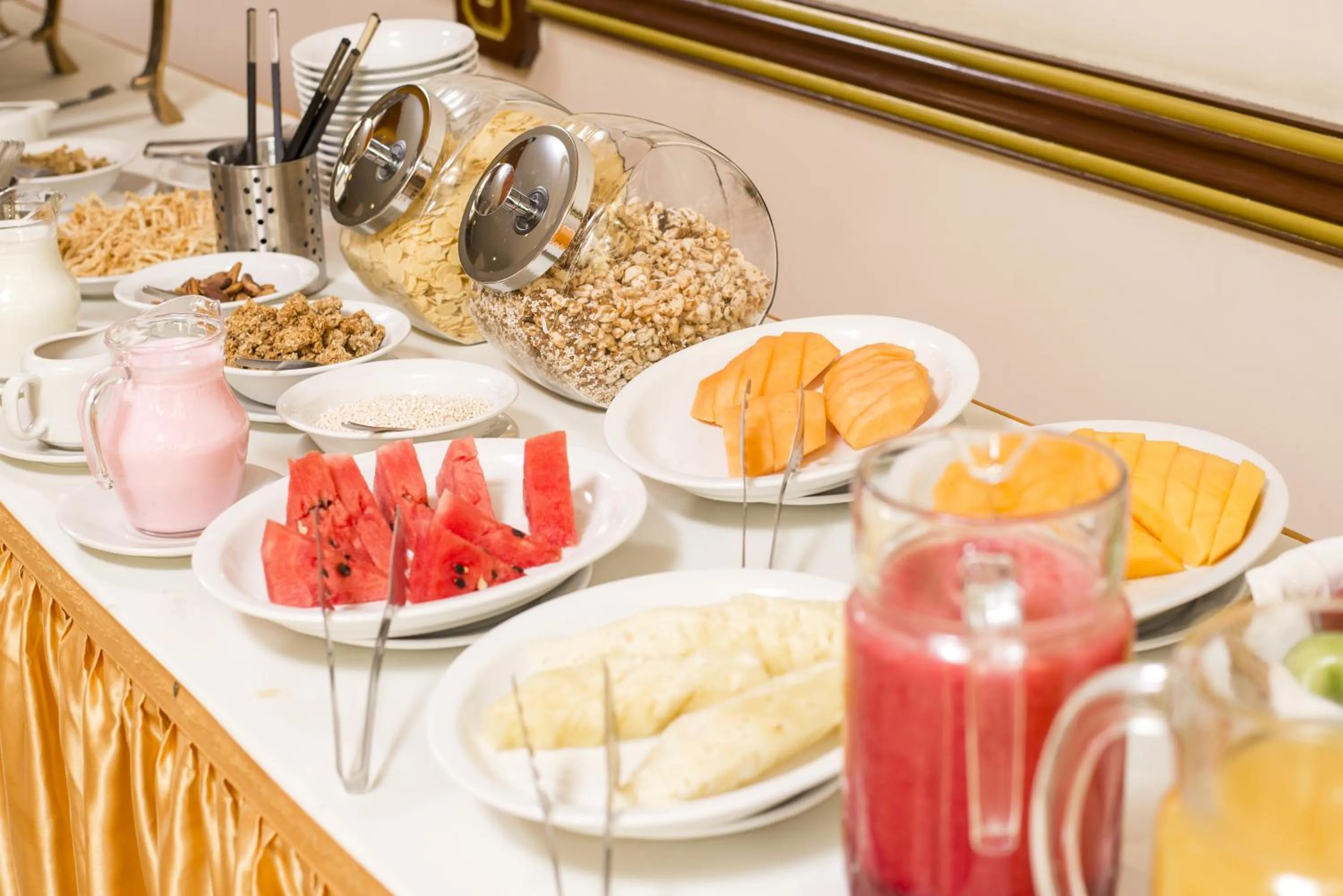 Buffet breakfast in Kingdom Hotel