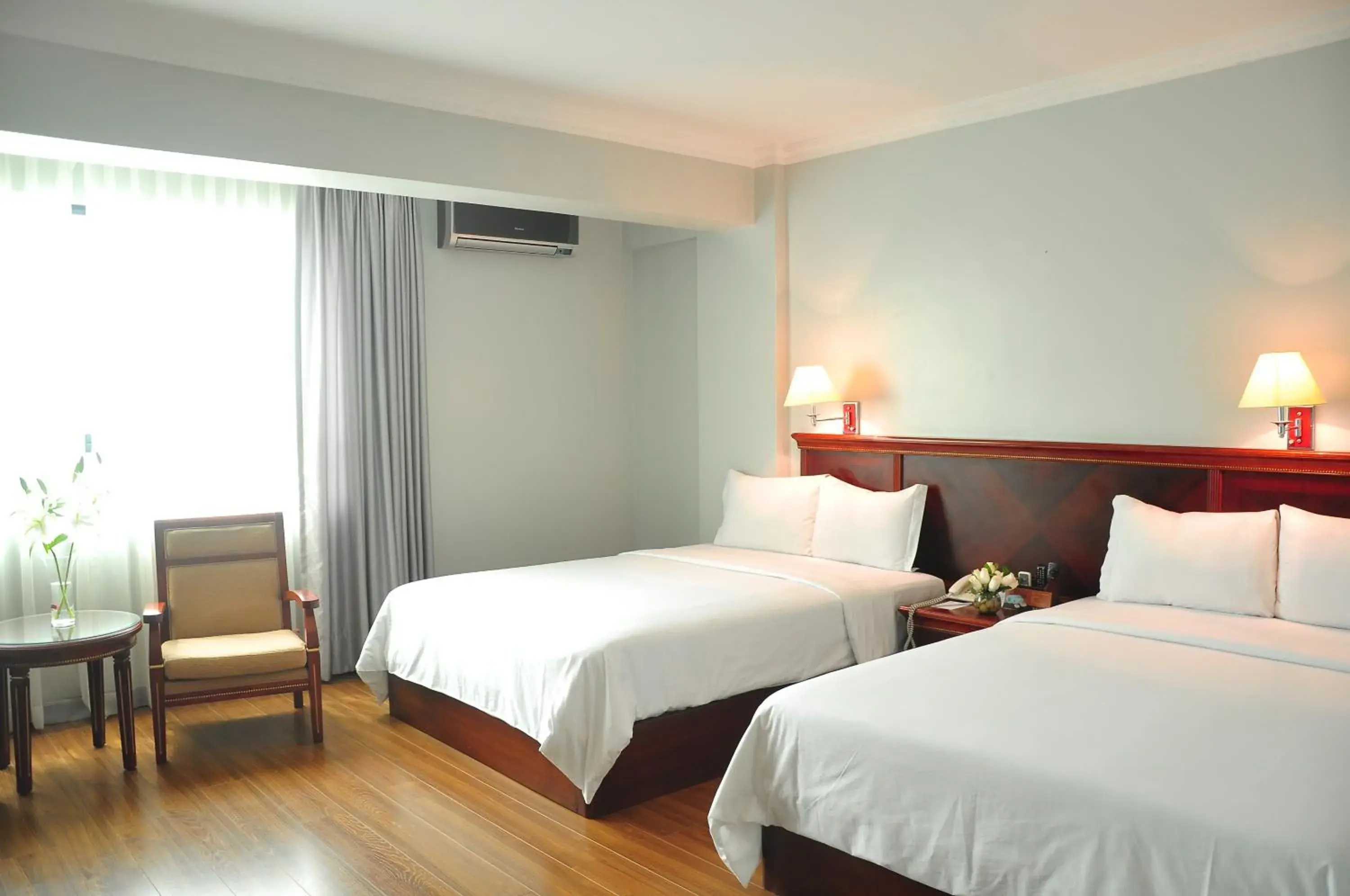 Twin Room in Kingdom Hotel Twin Room in Kingdom Hotel