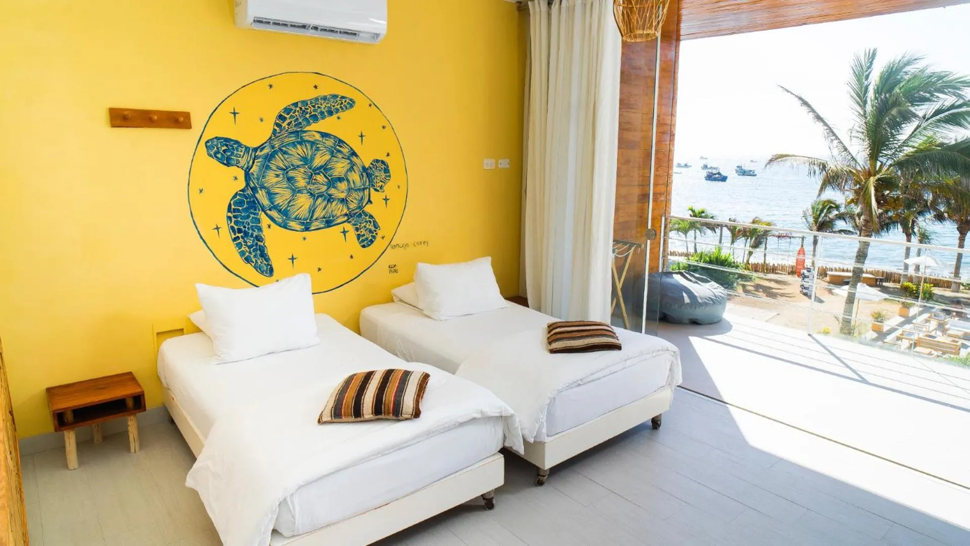 Sea view, Bed in Selina Mancora