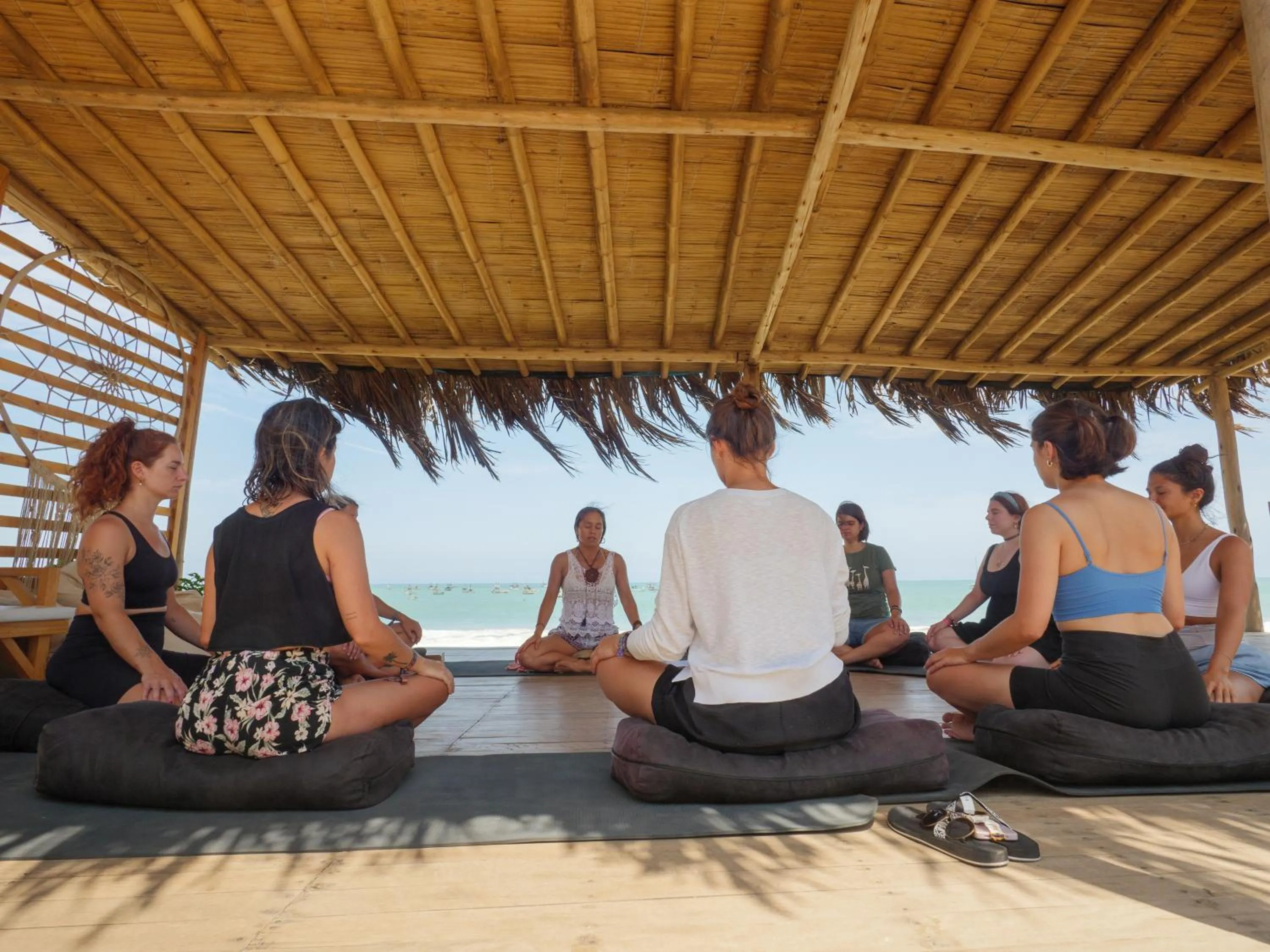 People in qema Mancora