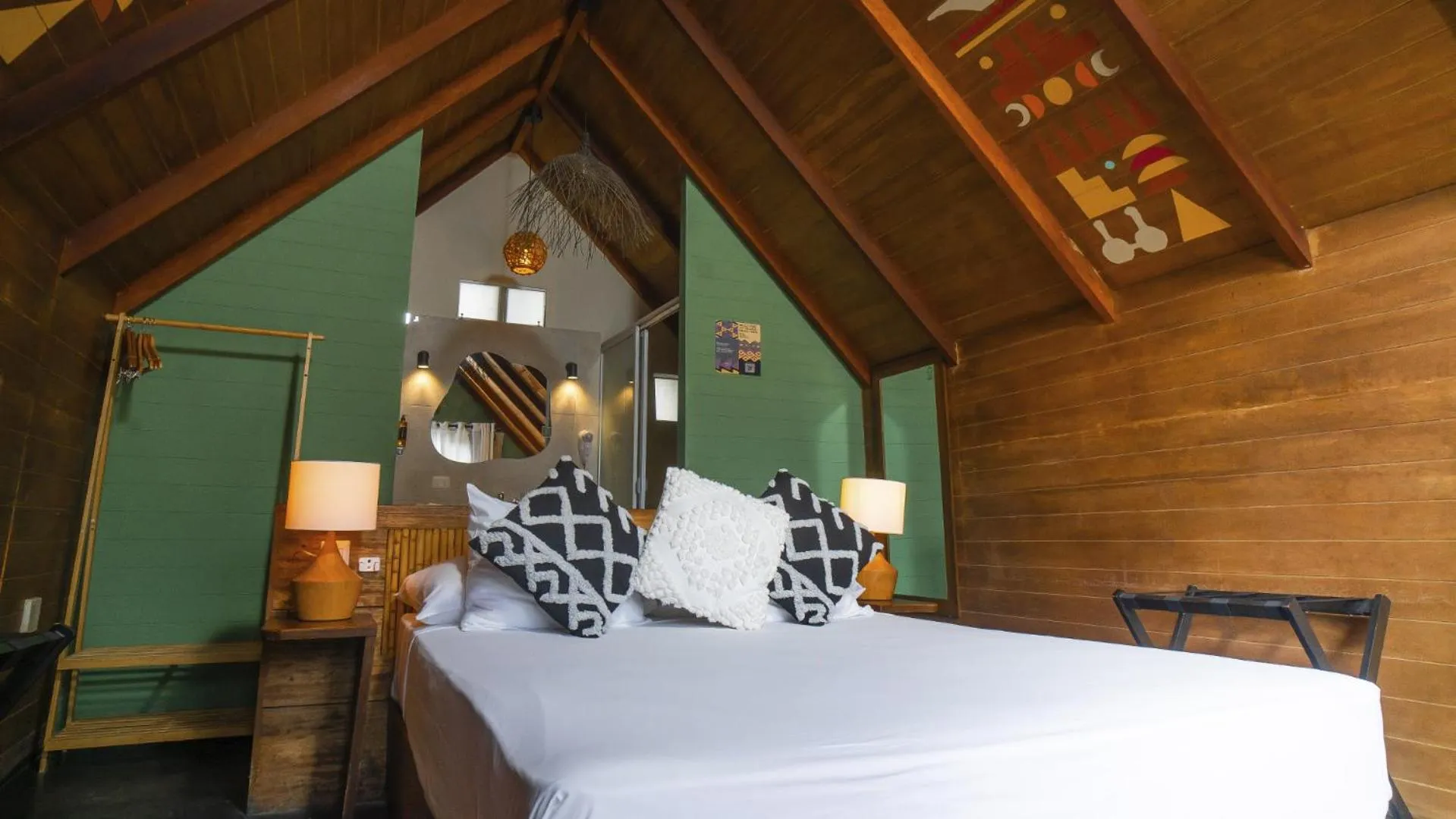 Photo of the whole room, Bed in Selina Mancora