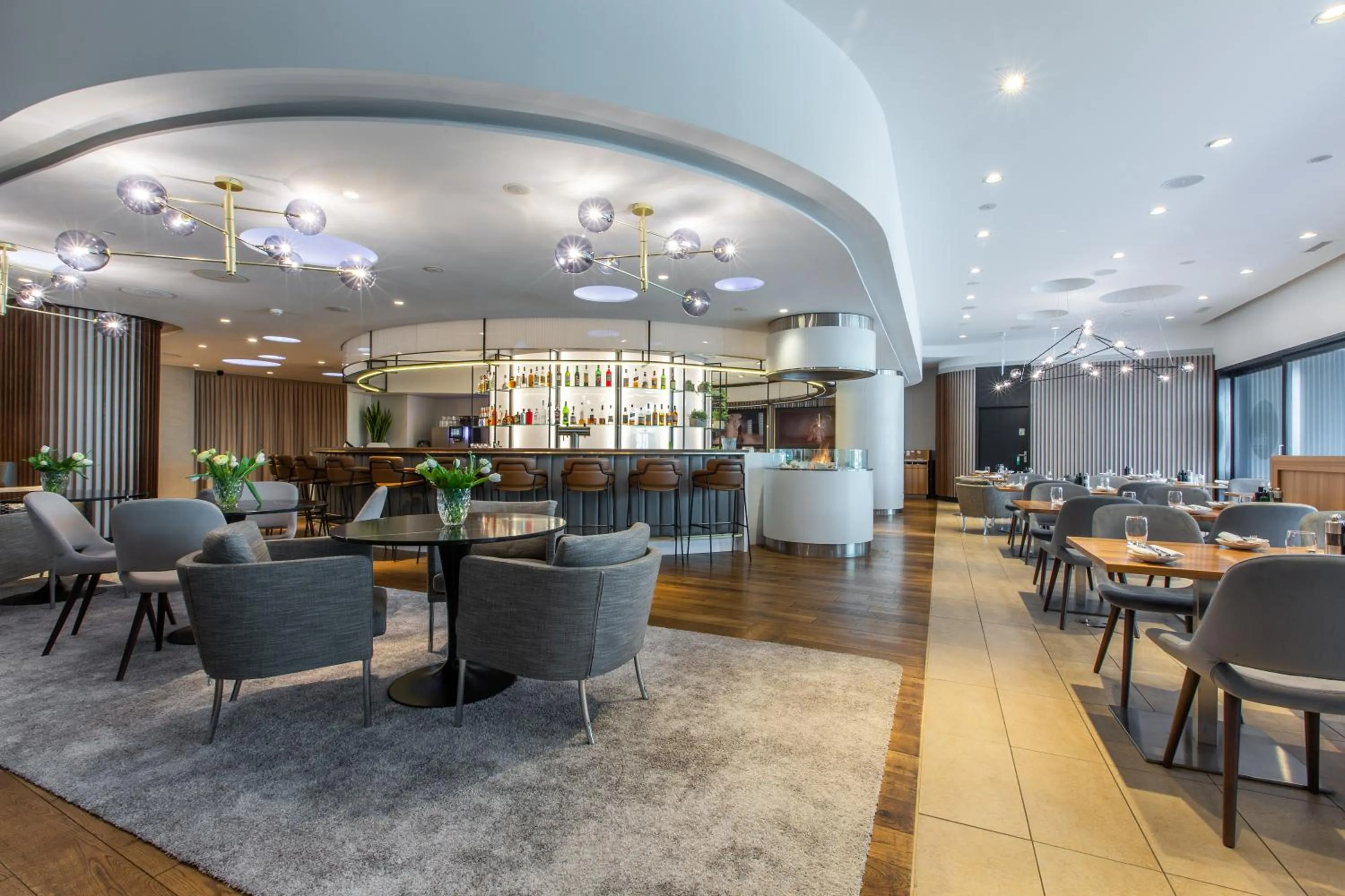 Restaurant/places to eat in Radisson Blu, Basel