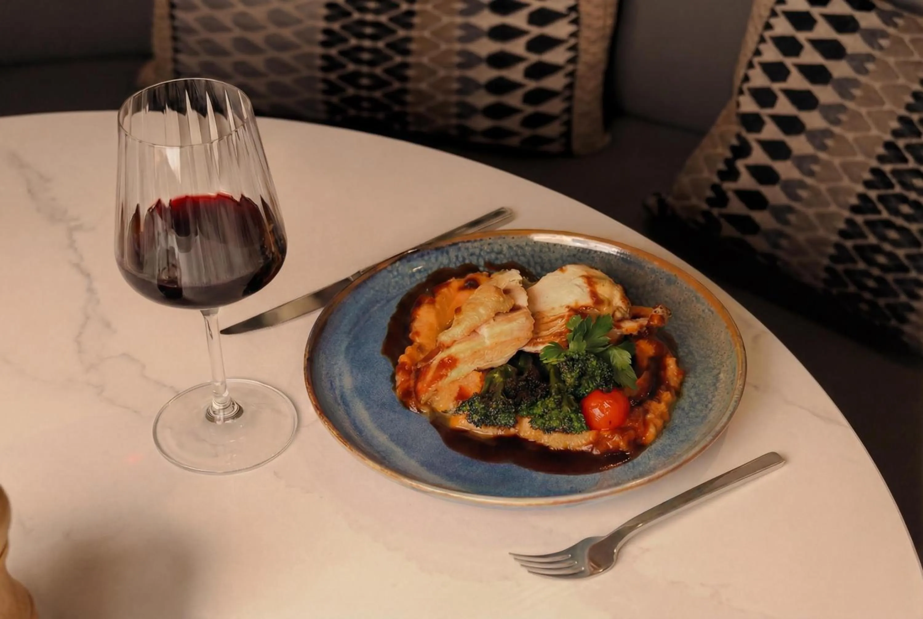 Restaurant/places to eat in Radisson Blu, Basel