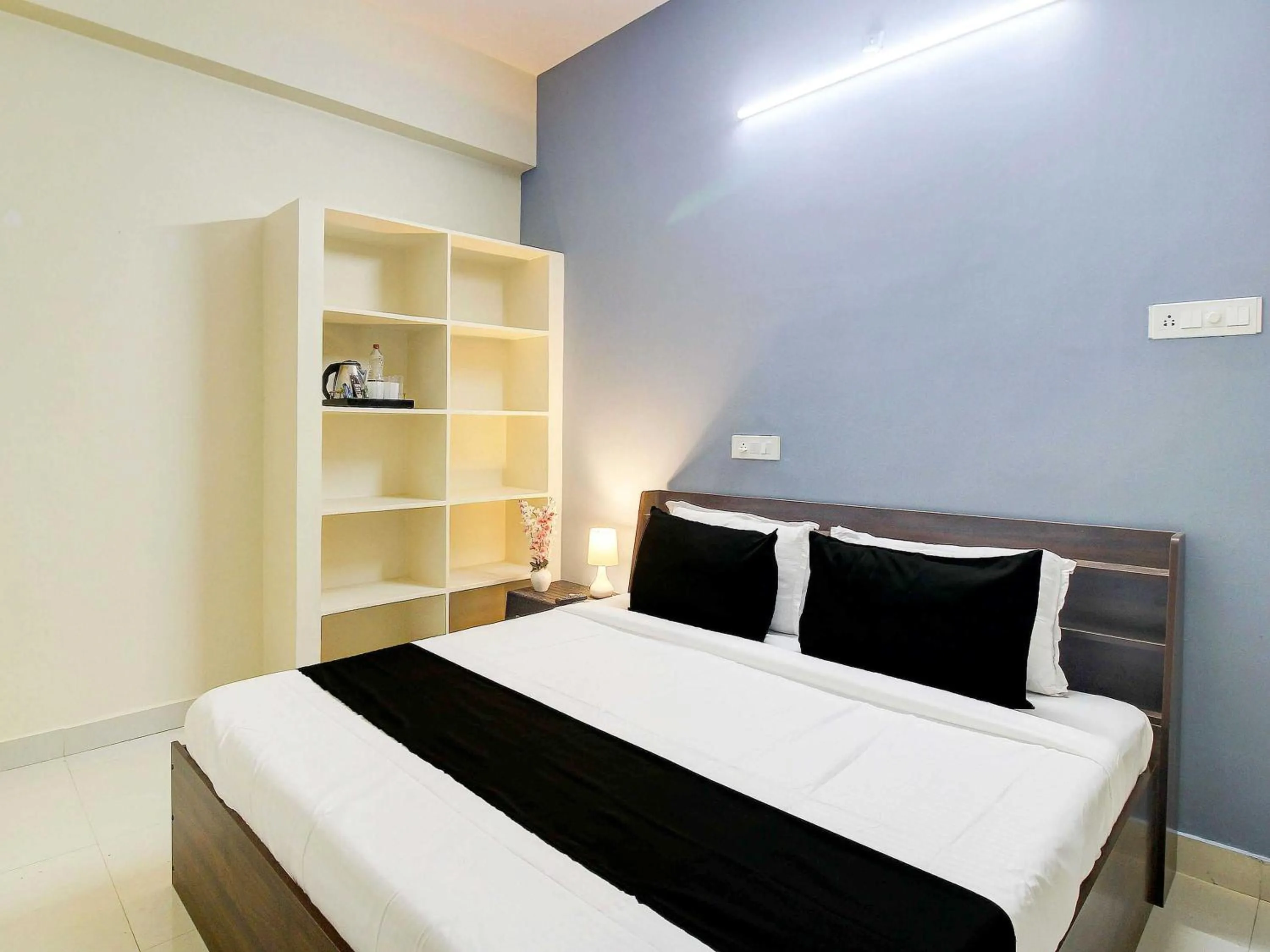 Bedroom, Bed in Hotel O REDDY'S GRAND LUXURY ROOMS