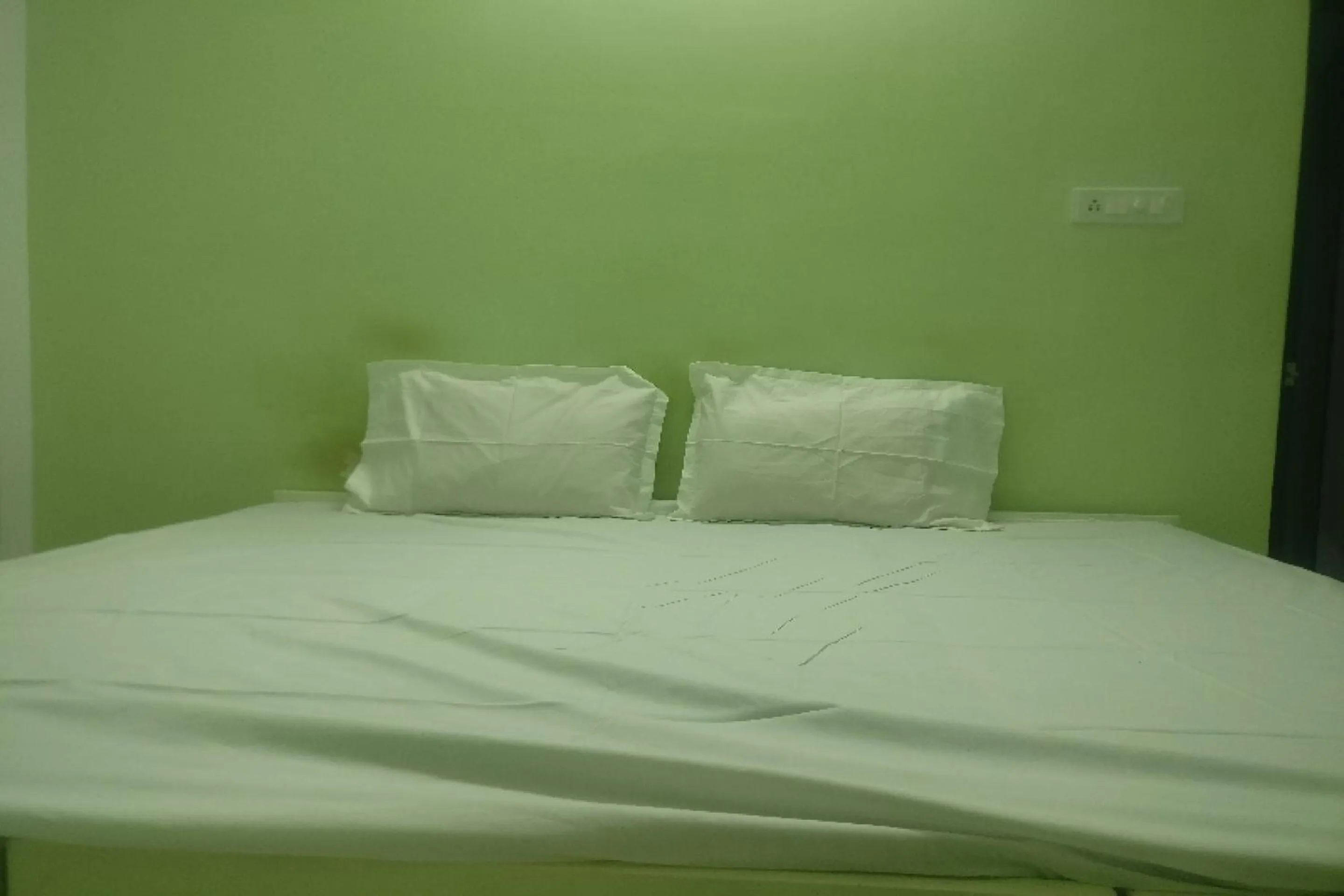 Bedroom, Bed in Hotel O REDDY'S GRAND LUXURY ROOMS