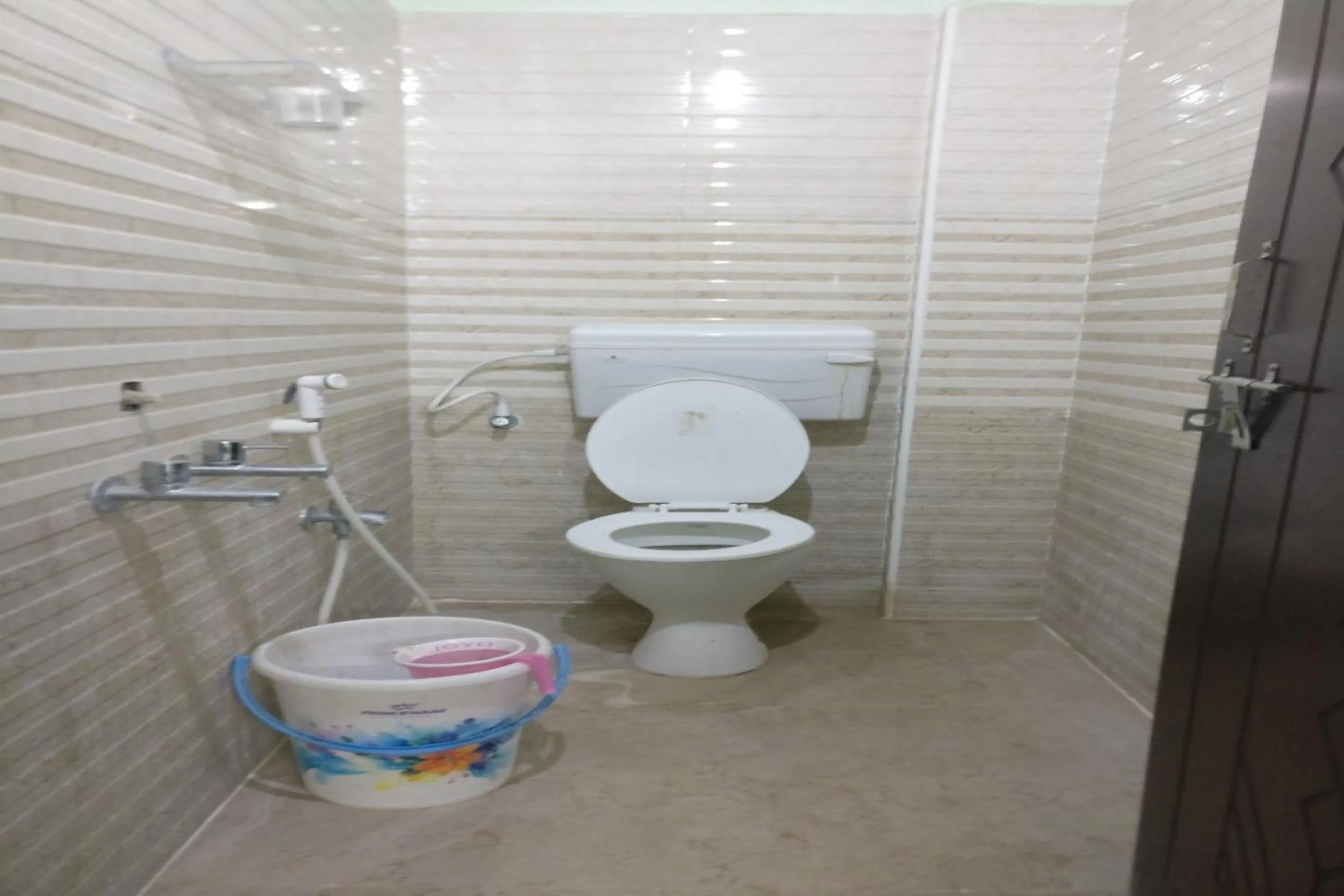 Bathroom in Hotel O REDDY'S GRAND LUXURY ROOMS