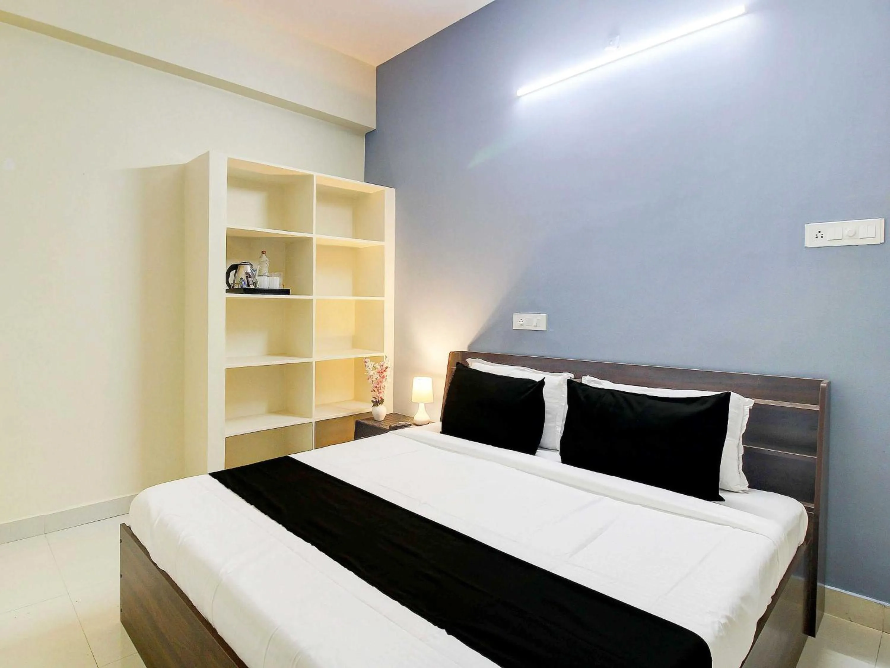 Bedroom, Bed in Hotel O REDDY'S GRAND LUXURY ROOMS