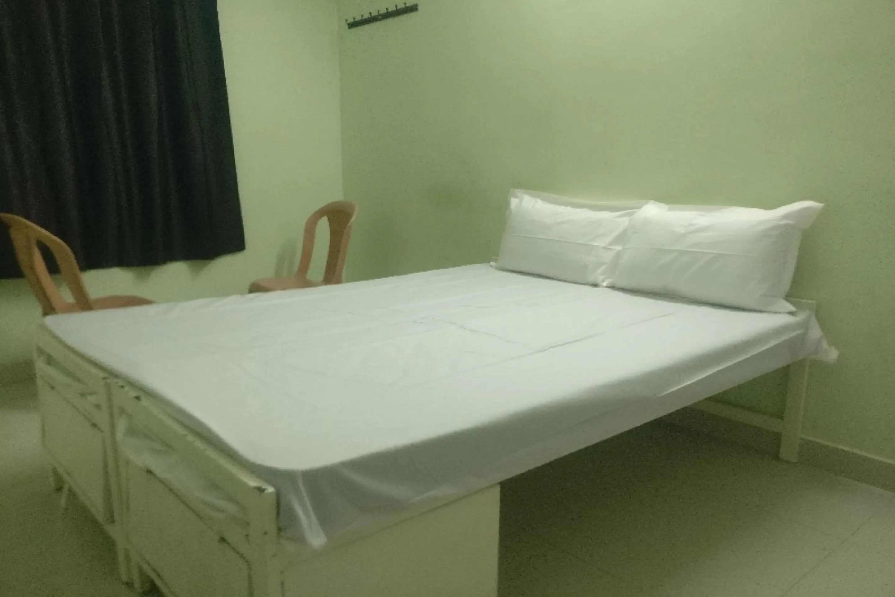 Bedroom, Bed in Hotel O REDDY'S GRAND LUXURY ROOMS