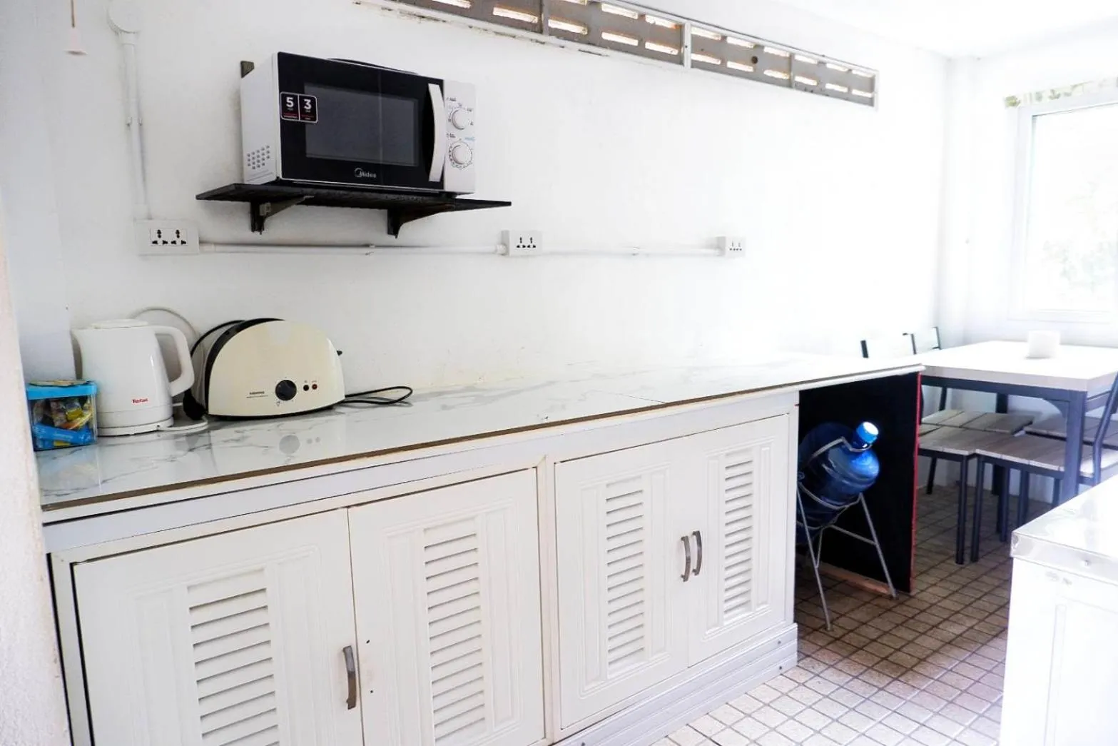 Kitchen or kitchenette in Kingsacre